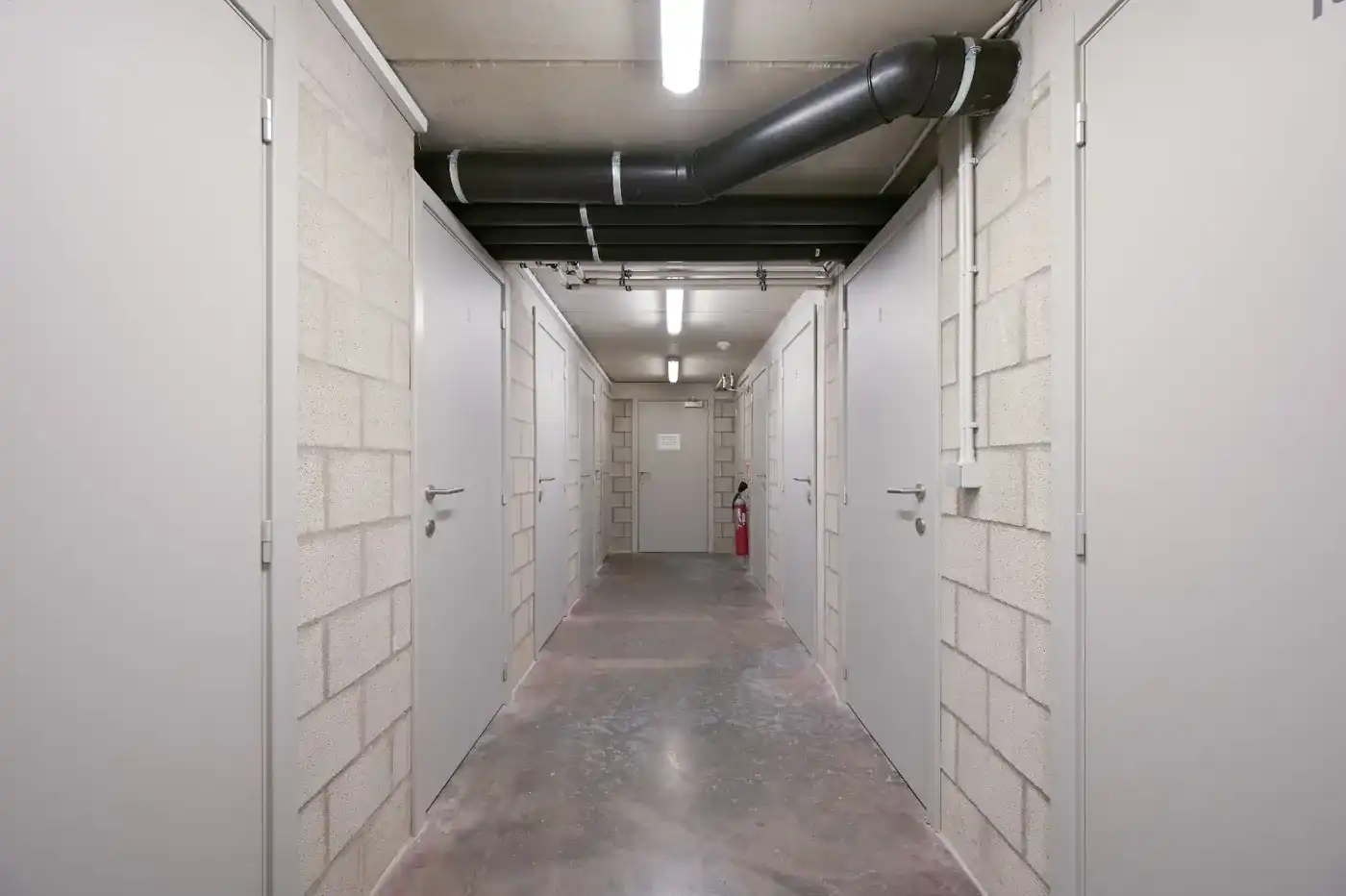 Modern appartement uit 2016 met 2 slaapkamers in centrum foto 16