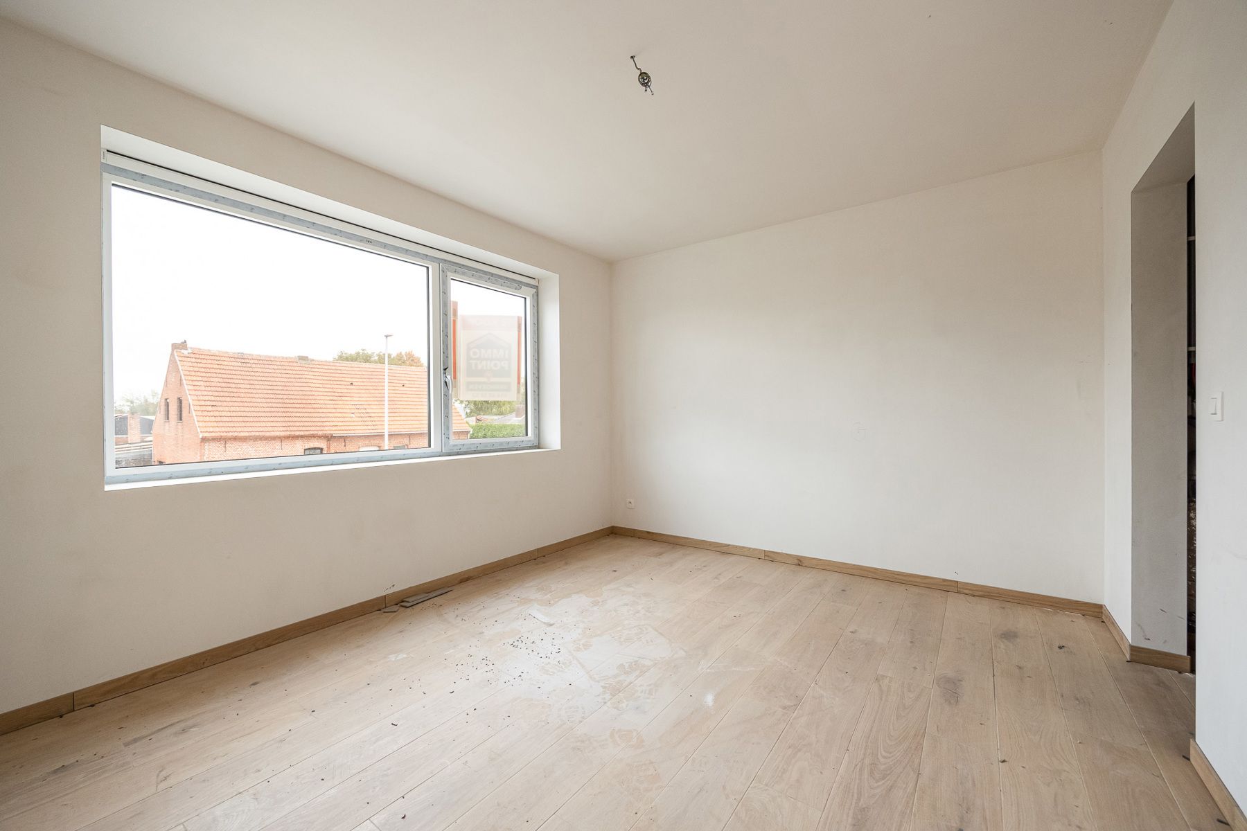 Halfopen woning met 3 slaapkamers en fietsenberging/carport op perceel van ca 540m² foto 13