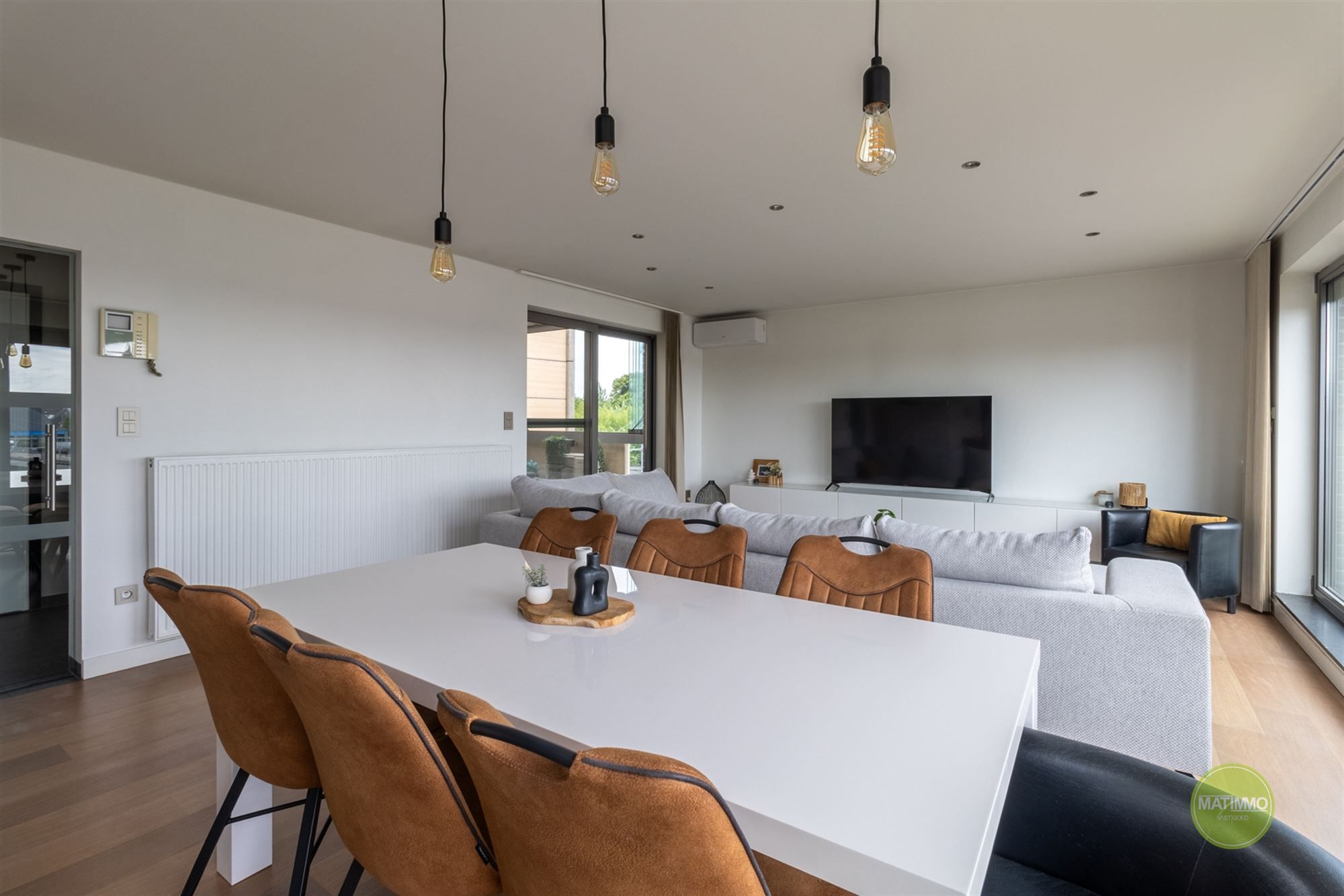 Penthouse met twee slaapkamers en ruim terras te Mol foto 5
