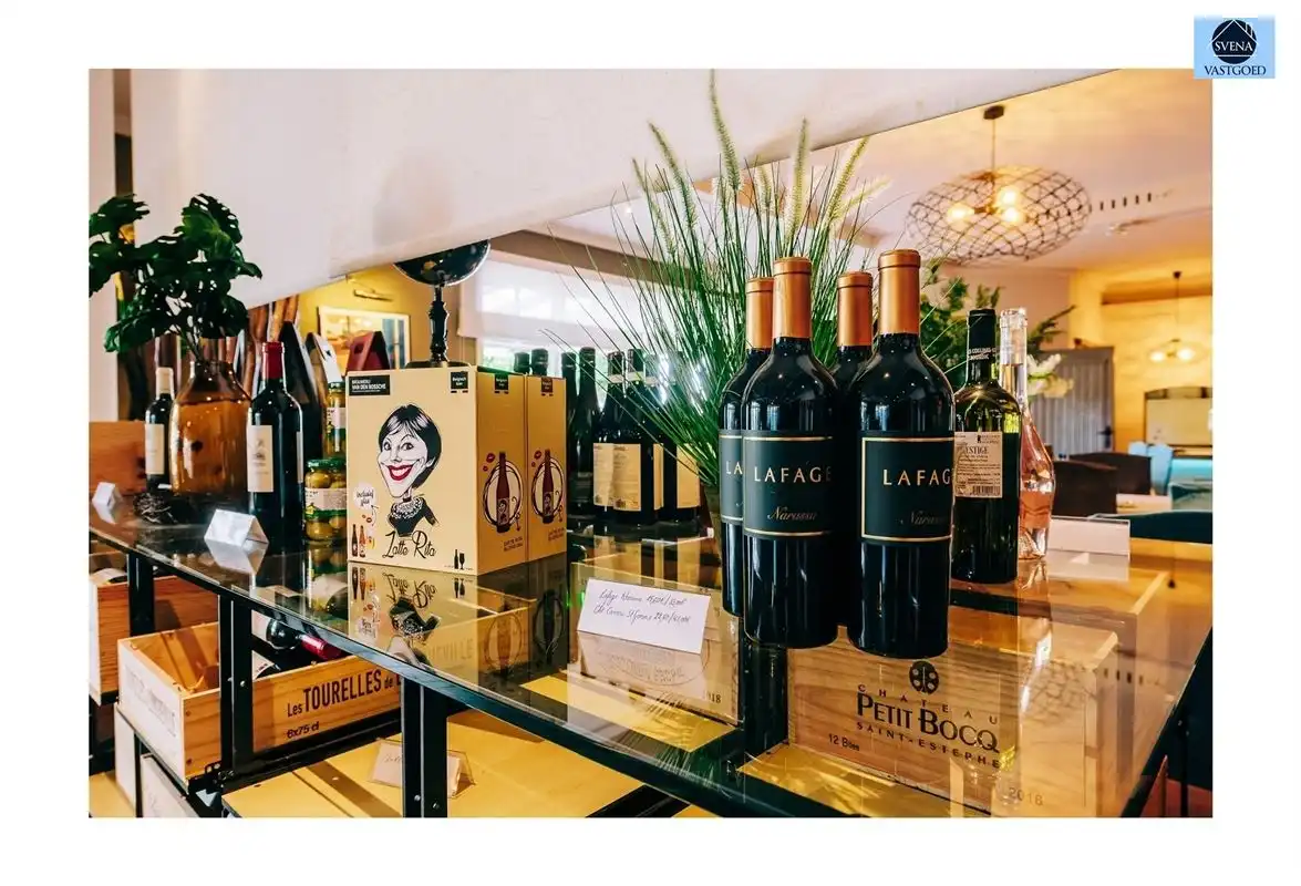 ZEER GOED GELEGEN, GOED DRAAIENDE HORECAZAAK TE VOORDE foto 10