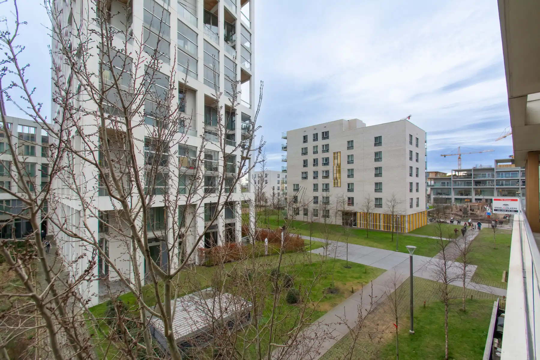 Lichtrijk 1 slpk app. met groot terras foto 8