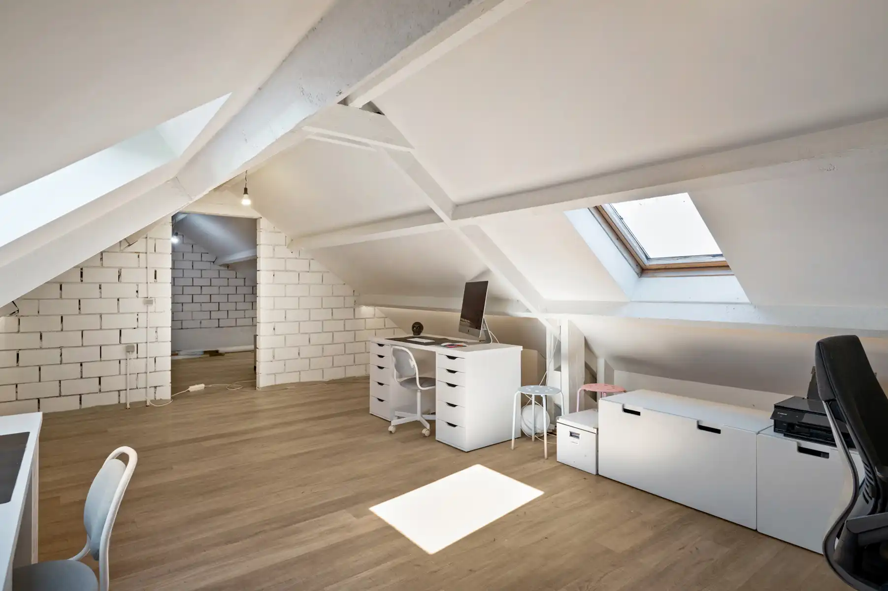 Exclusieve en lichtrijke villa met tuin op toplocatie foto 29