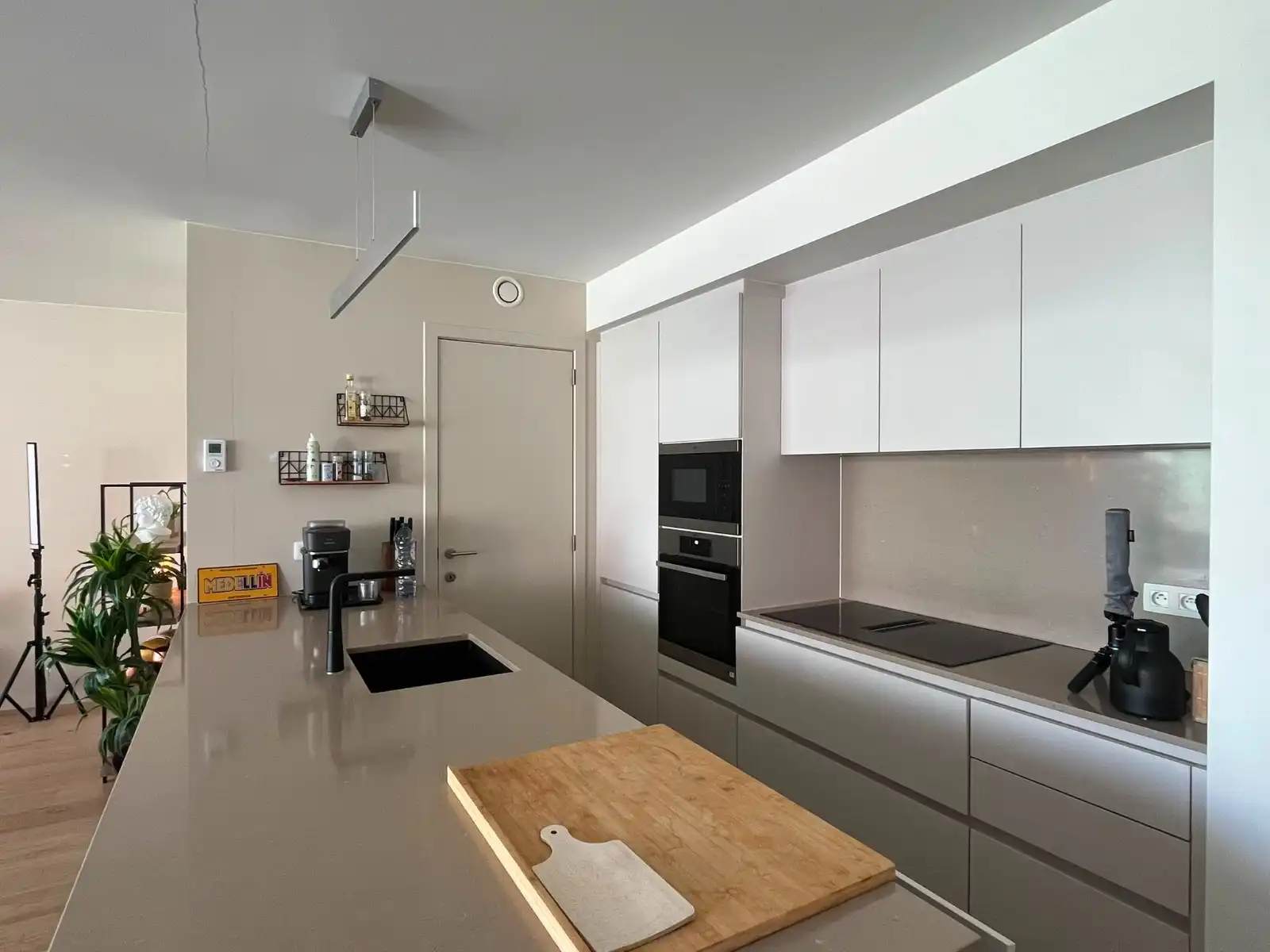 Nieuwbouwappartement met 2 slaapkamers aan de rand van het centrum foto 5