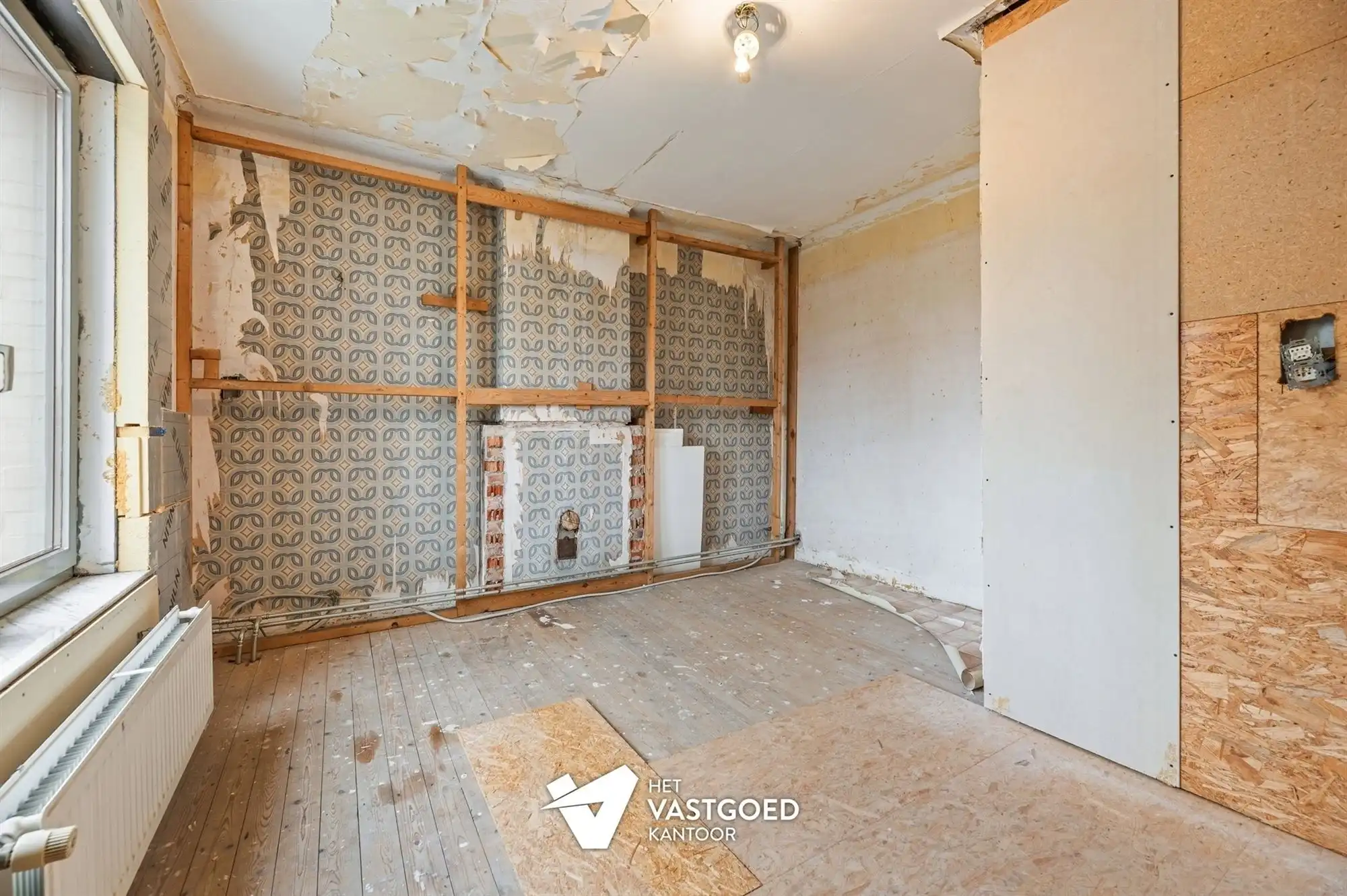 KARAKTERVOL WOON-HANDELSHUIS OP EEN AANTREKKELIJKE LIGGING IN BALEN MET VEEL POTENTIEEL foto 26