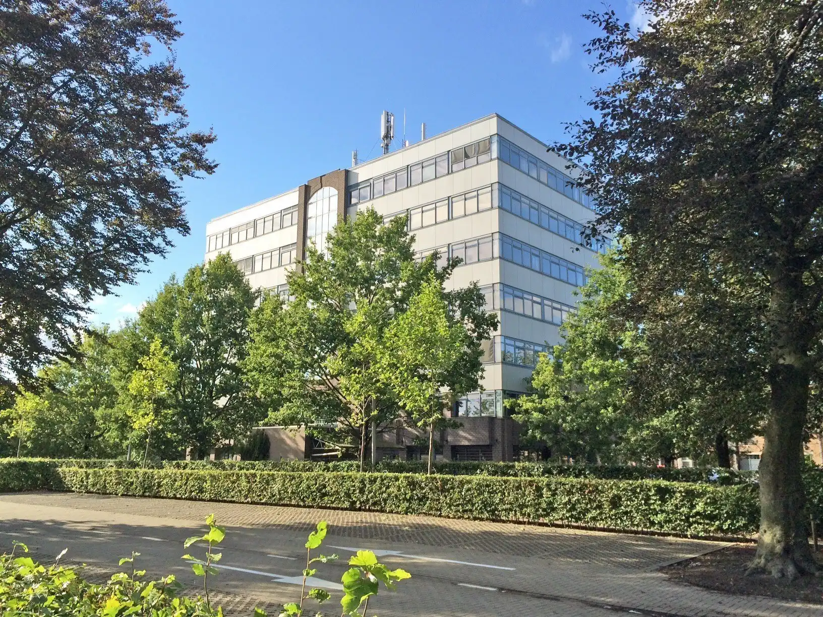 Kantoorverdieping op strategische ligging in Brugse rand foto 2