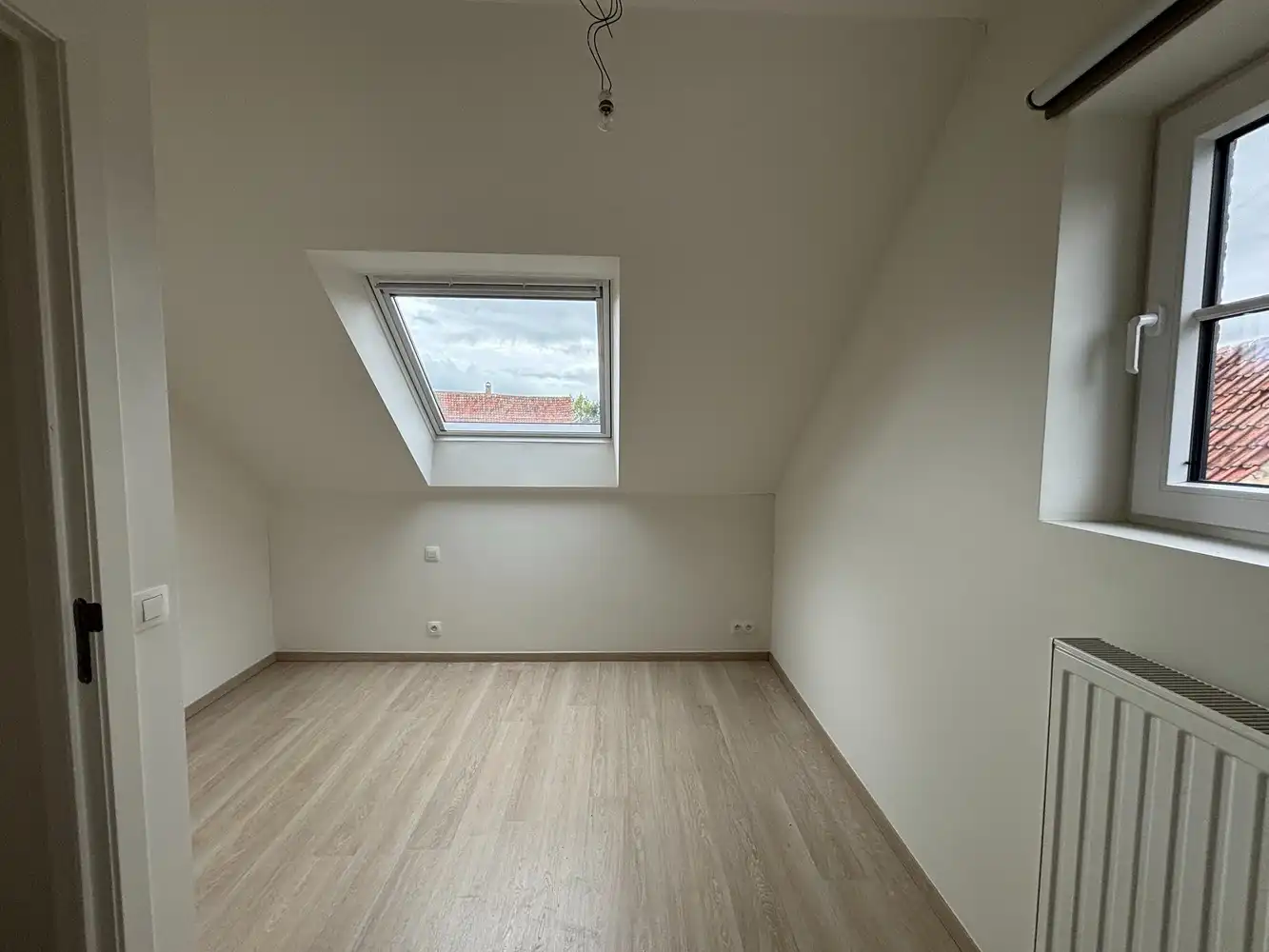 Ruime Instapklare woning te huur foto 9