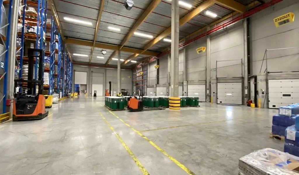 Recent logistiek magazijn te huur in IZ De Hulst Willebroek foto 7