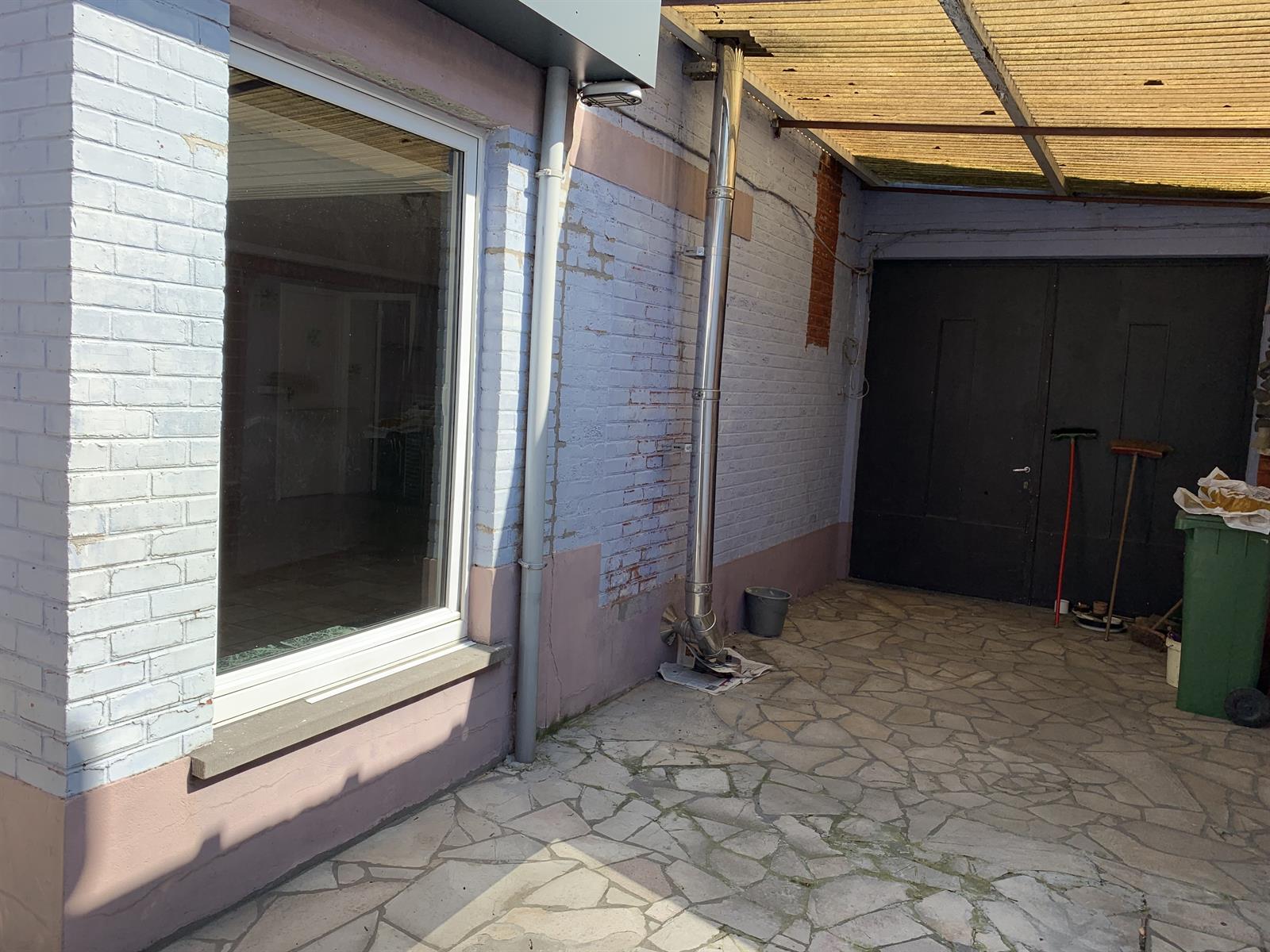 ERPE - Ruim appartement met garage op centrale ligging. foto 10