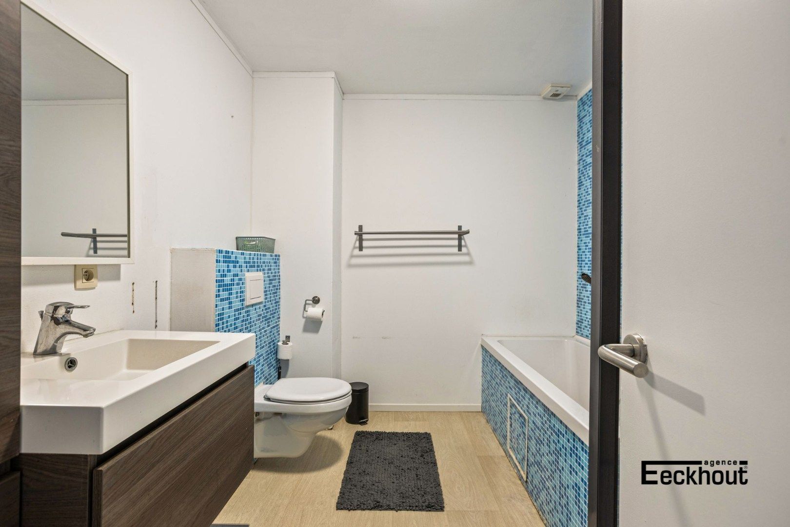 Instapklare, recente rijwoning met tuin & garage! foto 17