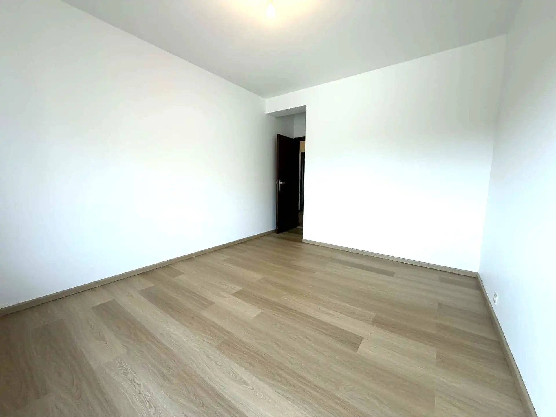 Charmant 2-kamerappartement te huur te Jette.     foto 6