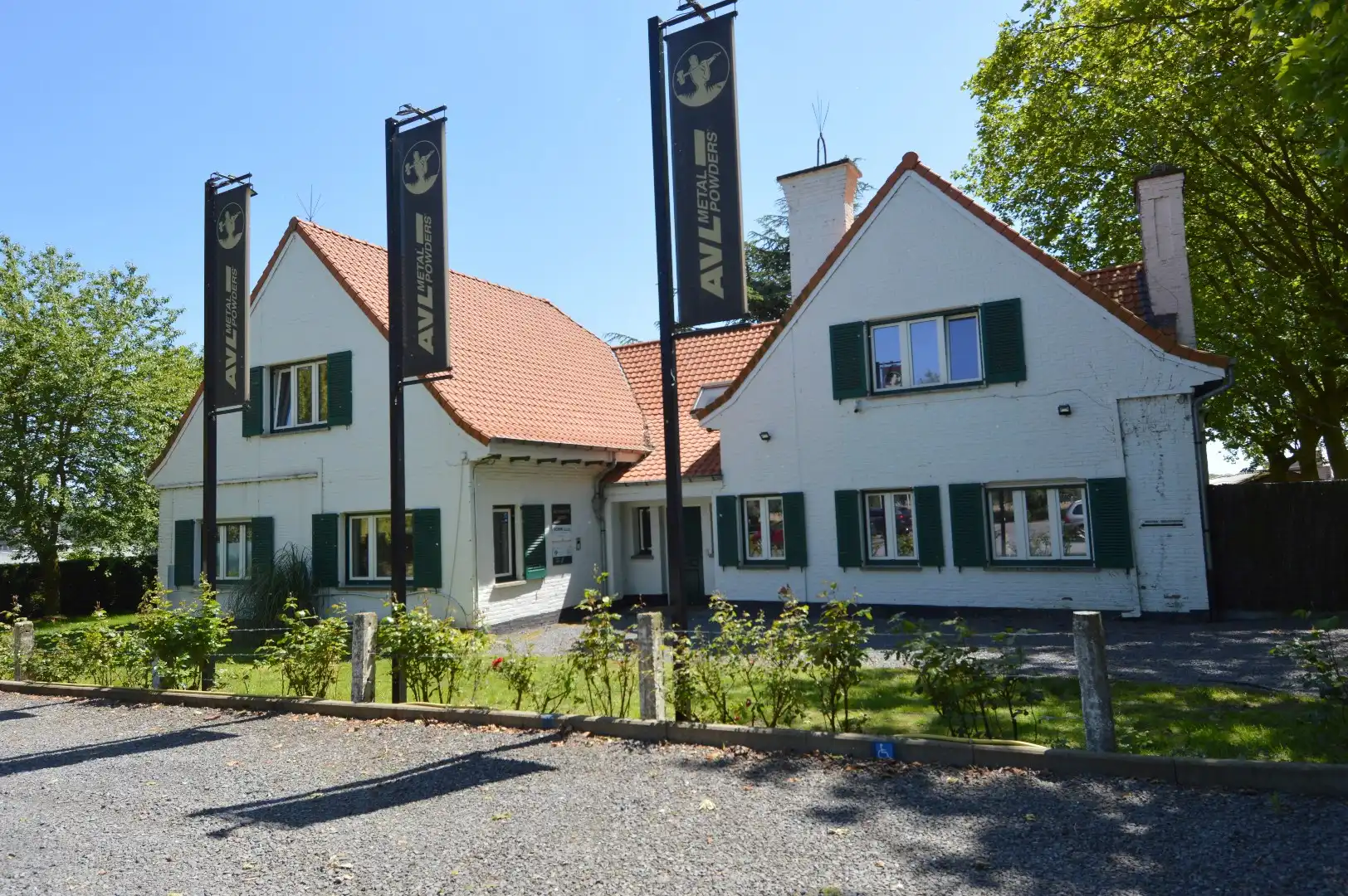 Kantoorruimte te huur op een toplocatie te Kortrijk foto {{pictureIndex}}