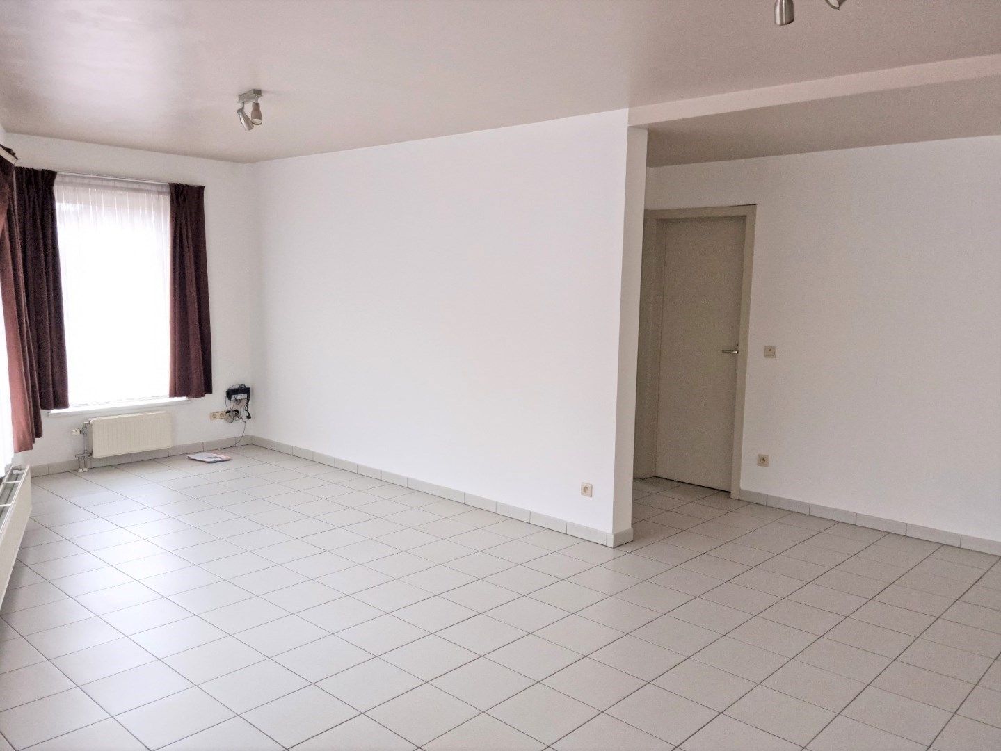 Instapklaar 1-slaapkamerappartement met garage TE KOOP in Sint-Amandsberg (Gent) foto 5