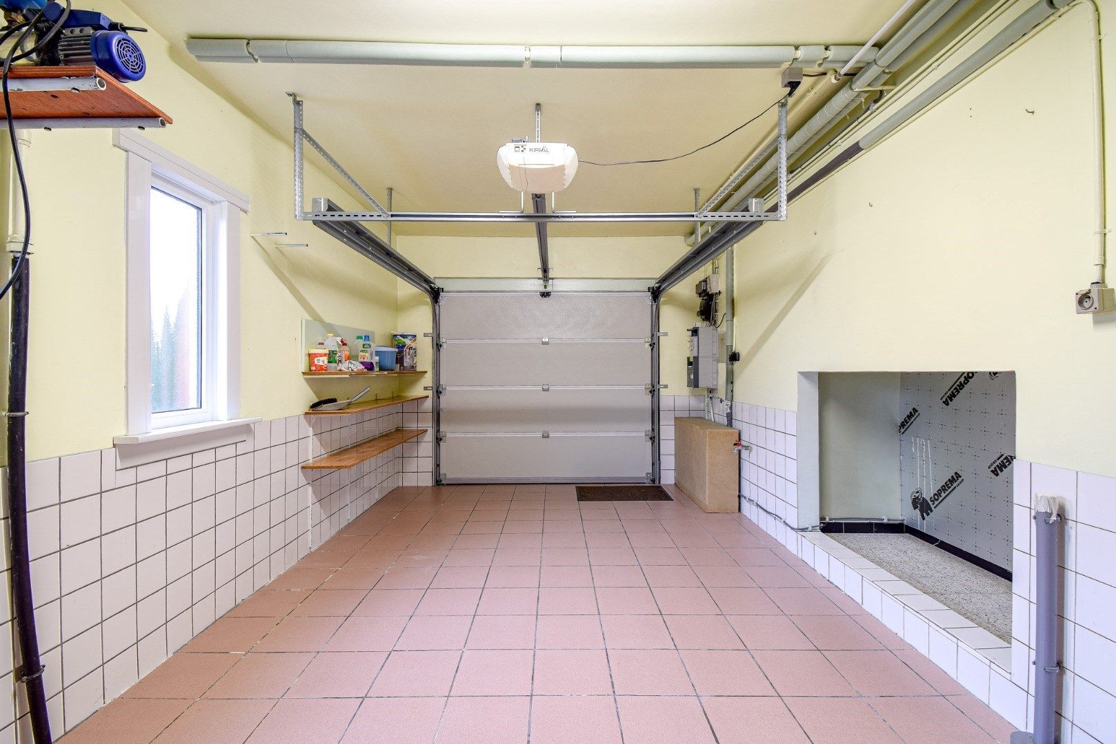 Halfopen woning met 4 slaapkamers en garage in rustige woonwijk te Leffinge foto 18