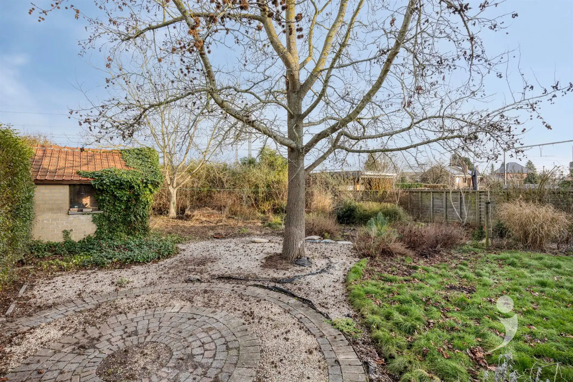 Karaktervolle architectenwoning met zonnige tuin van 10 are foto 42