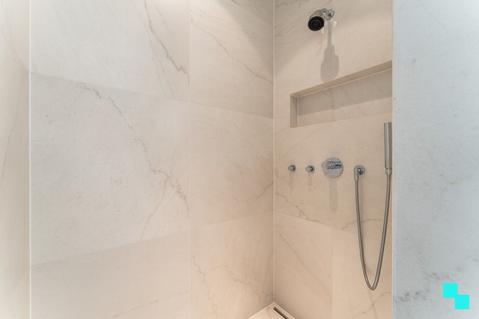 Exclusieve villa op een steenworp van het Sterrebos - Rumbeke foto 27