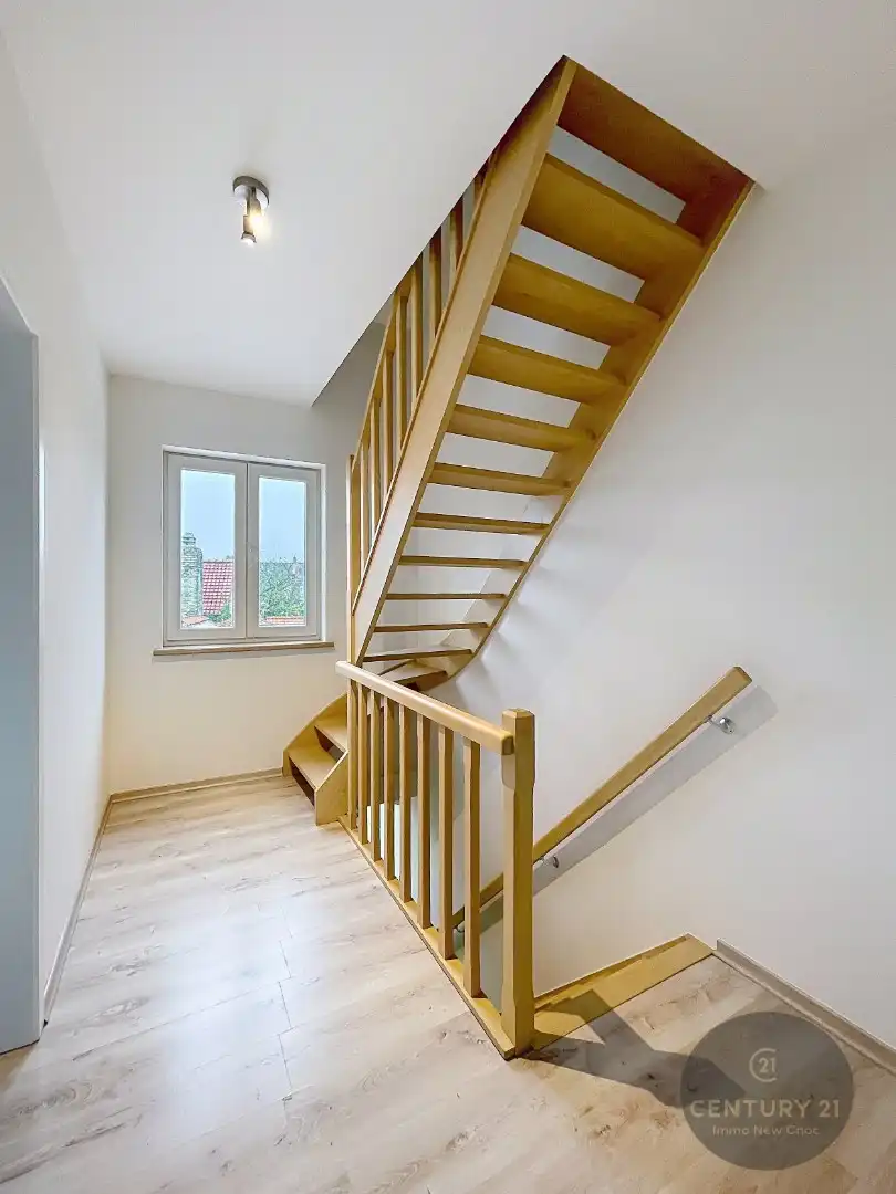 Prachtige rijwoning gelegen in Dudzele dorp. foto 9