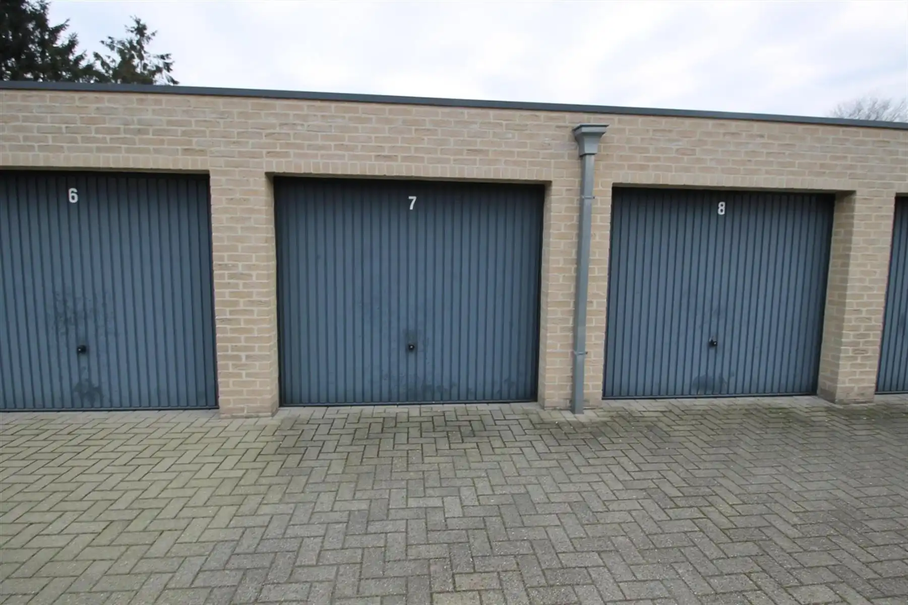 Duplex-appartement met lift, terras en garage. foto 2