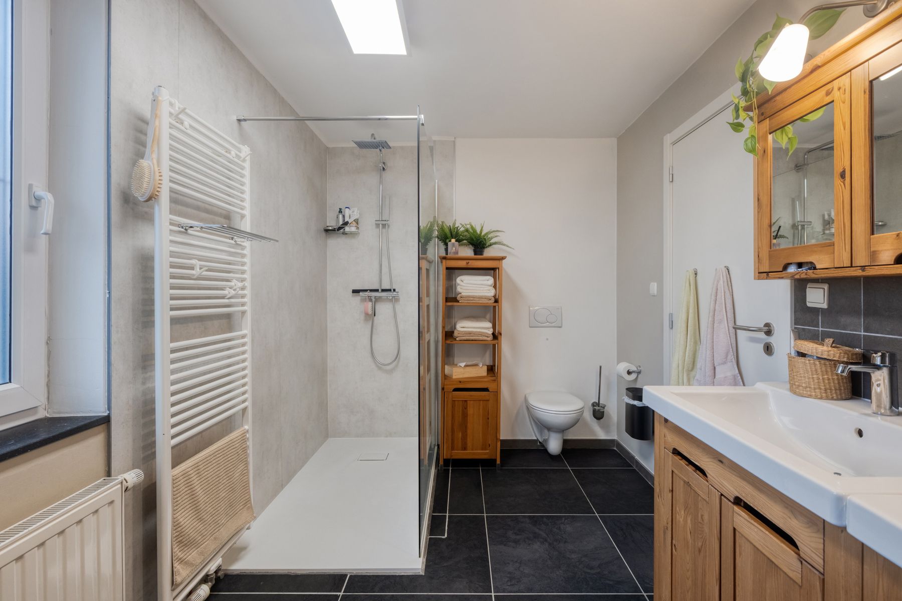 Instapklare woning met 3 slaapkamers en garage  foto 8