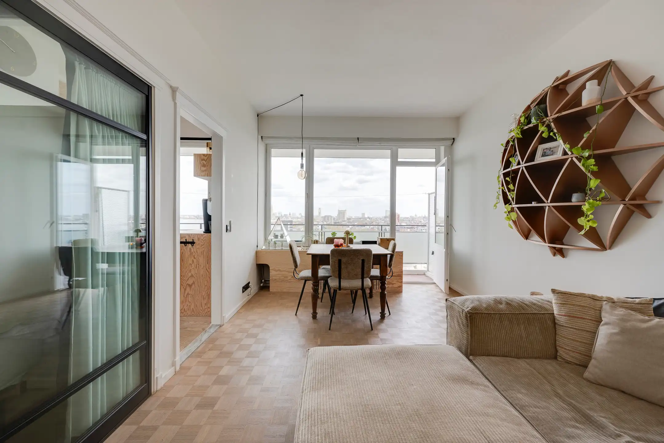 Studio met terras & panoramisch zicht op topligging foto 4