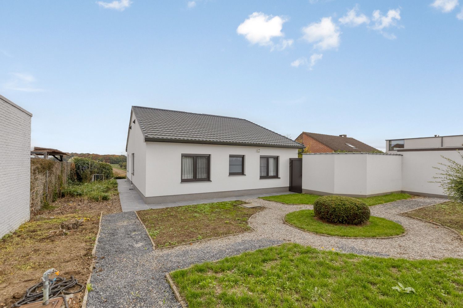 VOLLEDIG VERNIEUWDE OPEN BEBOUWING (OB) MET PRACHTIG UITZICHT EN MODERN COMFORT! foto 33