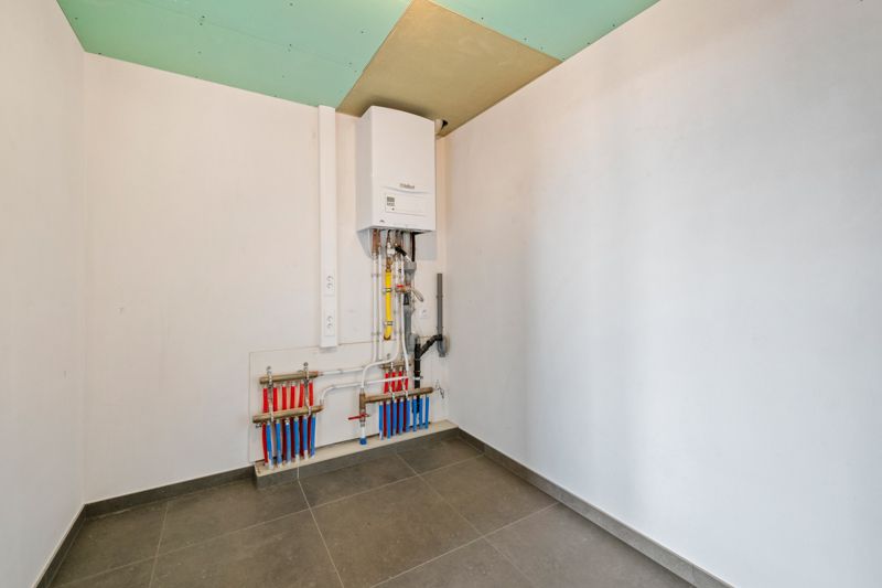 Roeselare nabij Station : Nieuw penthouse appartement met 2 slpks en zolder op de derde verdieping van een nieuw gebouwde Residentie genaamd "Residentie Arena" opp 110 m2 foto 9