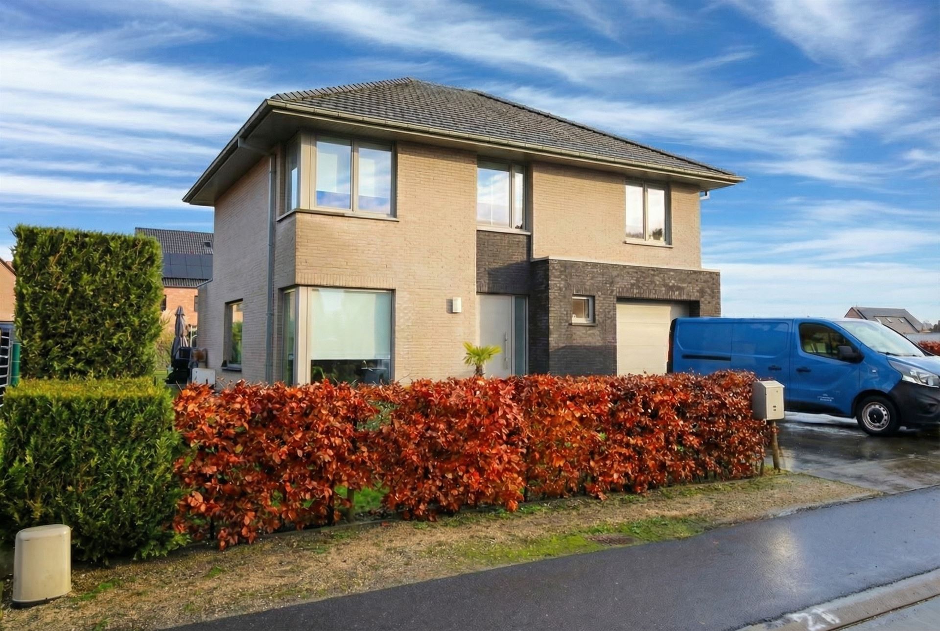 Vrijstaande woning met tuin, alle comfort, 3 slpks. foto {{pictureIndex}}