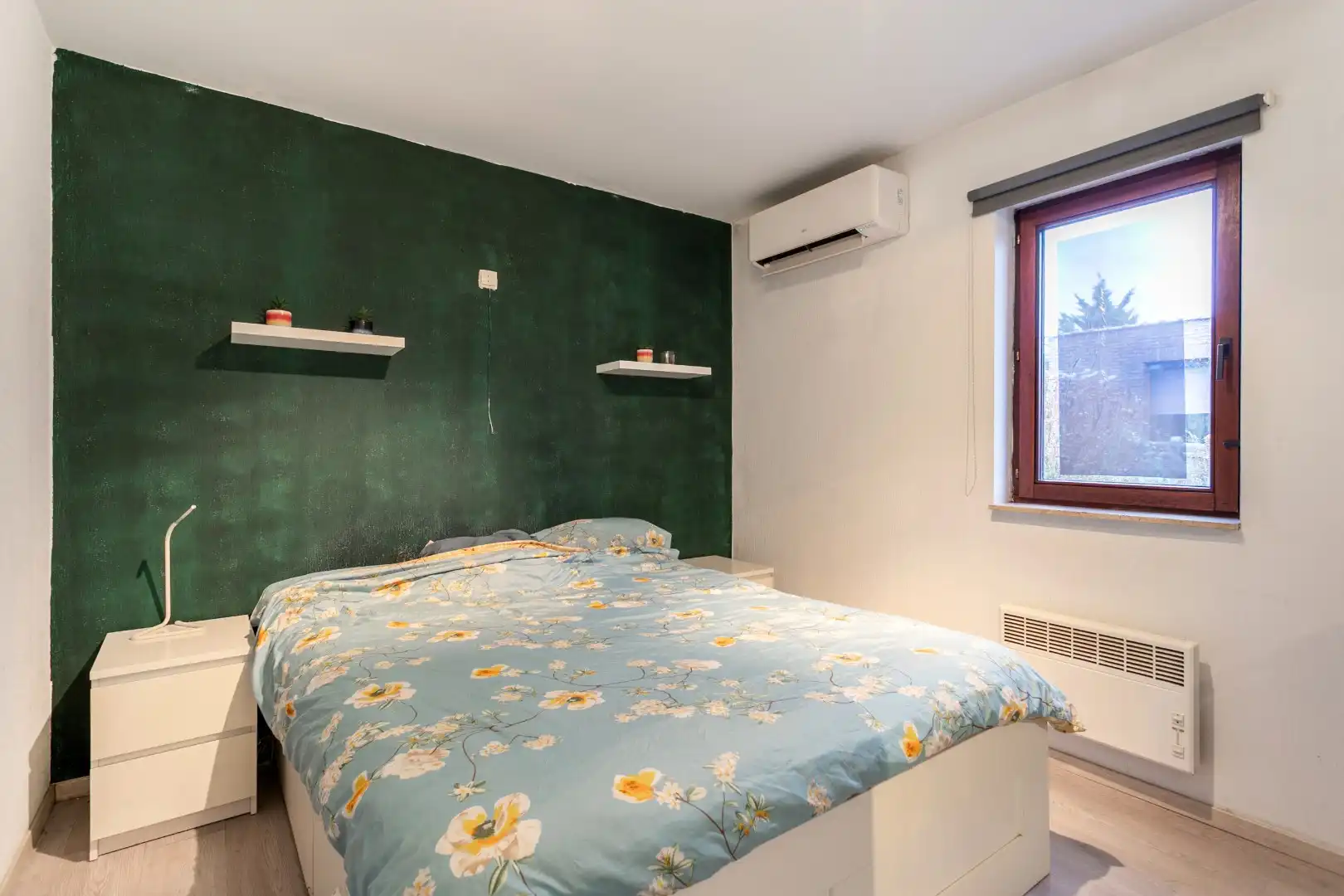 Op te frissen bungalow met 2 slaapkamers, garage en tuin op topligging in Halle foto 13