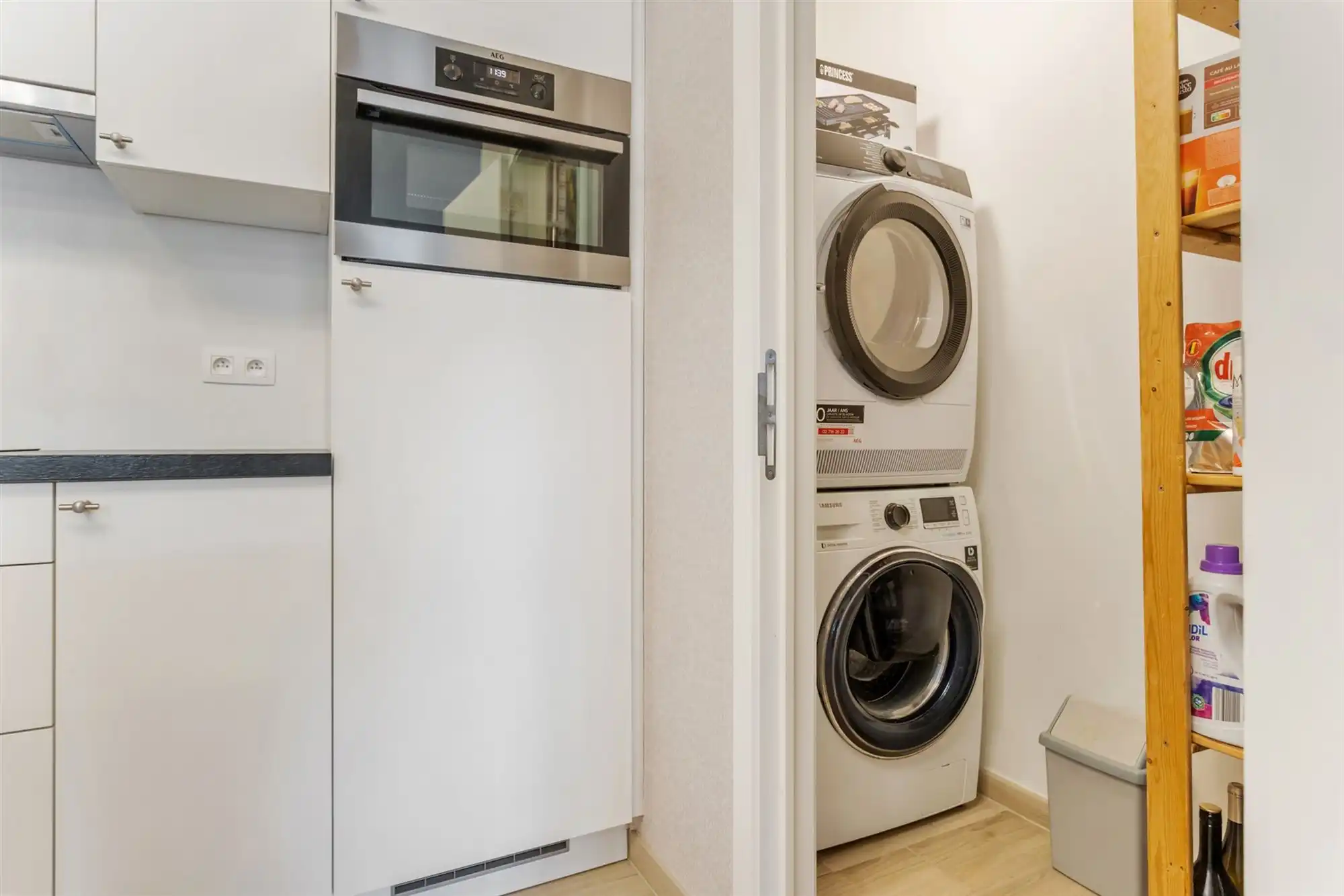 RECENT GELIJKVLOERS APPARTEMENT MET BIJHOREND TERRAS EN RUIME PRIVATE TUIN GELEGEN TE MEERHOUT foto 14