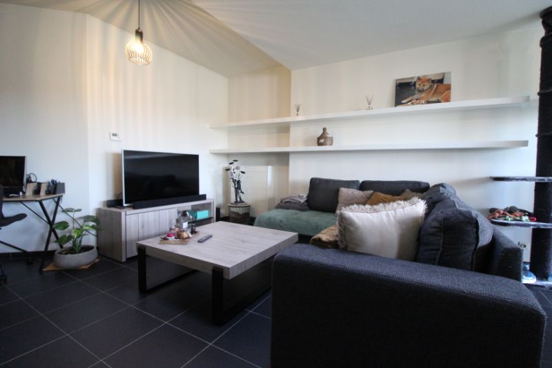 Gezellige woning met ruime tuin te huur in Dadizele foto 2
