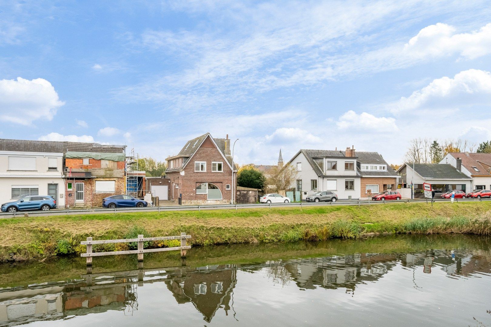 Gezellig gerenoveerde woning op unieke locatie foto 12