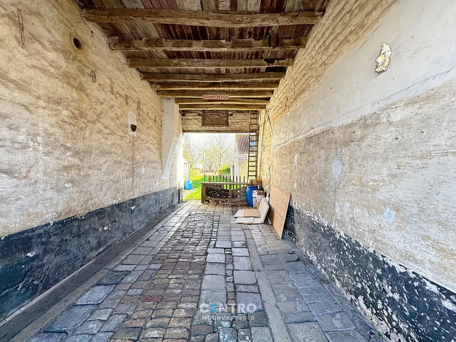 Te renoveren woning op uiterst CHARMANTE LIGGING! foto 10