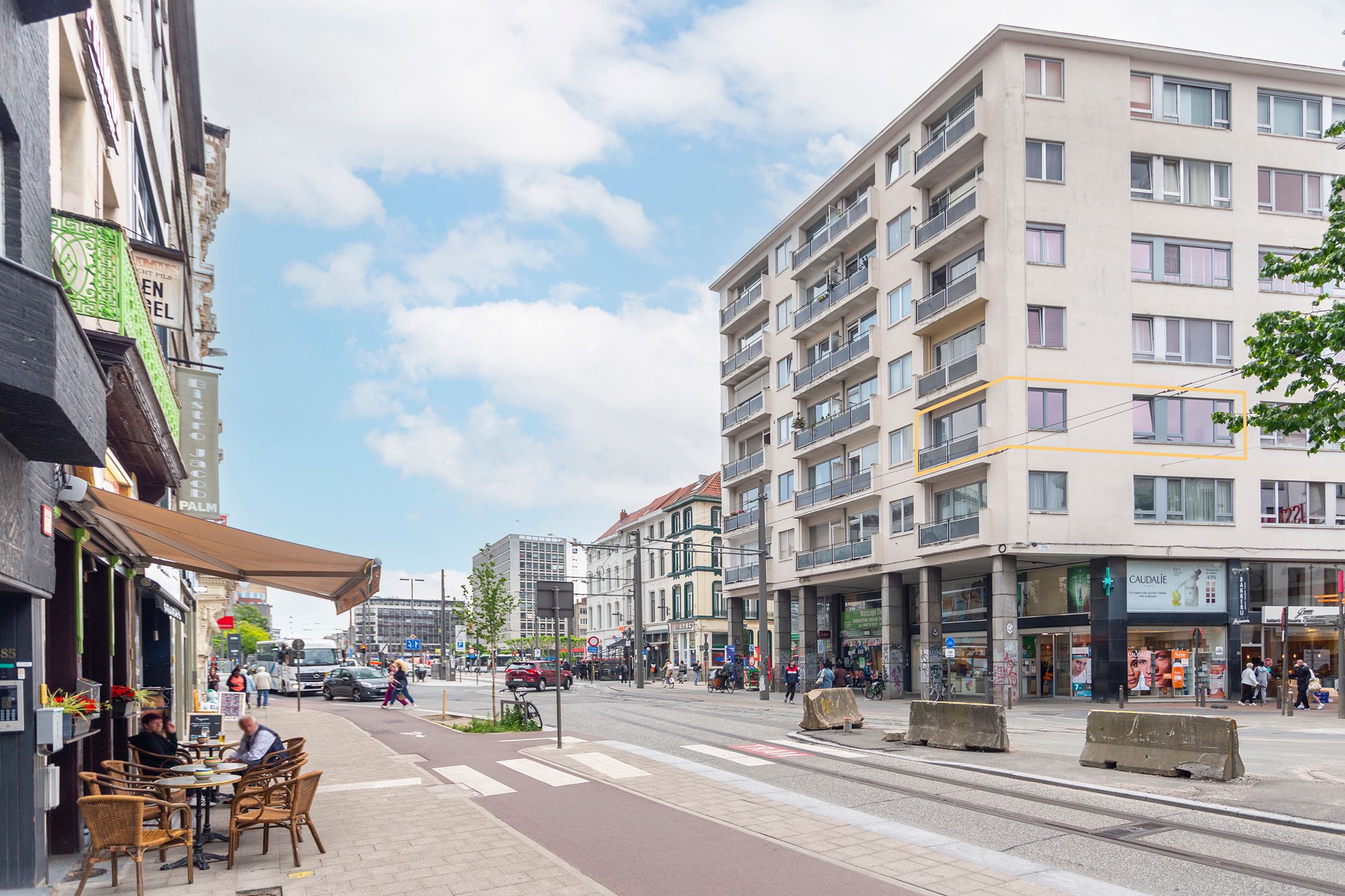 hip gerenoveerd 1-slpk-app. vlakbij Meir en Operaplein foto 6