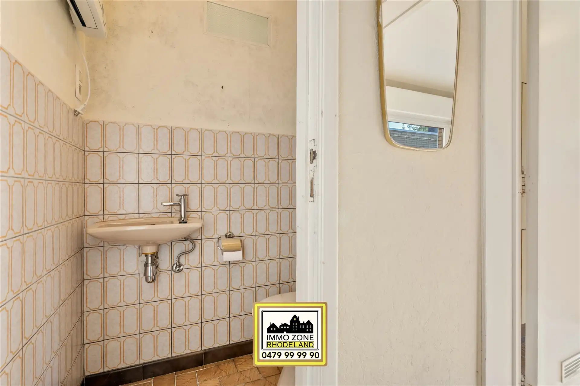 Op te frissen halfopen woning met 3 slpks, garage en tuin foto 14