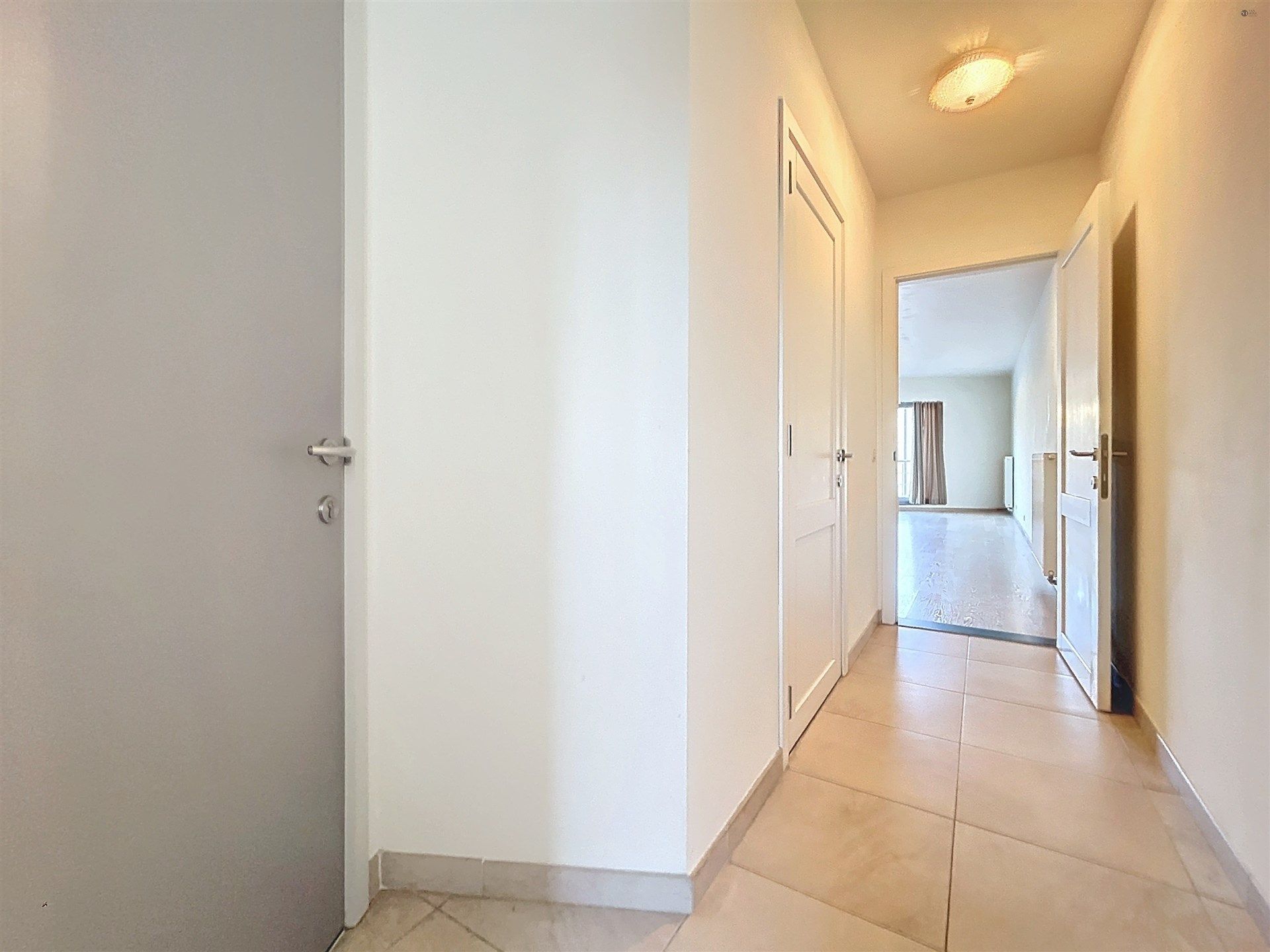 Instapklaar 1slpk appartement met terras en privatieve berging op toplocatie foto 7