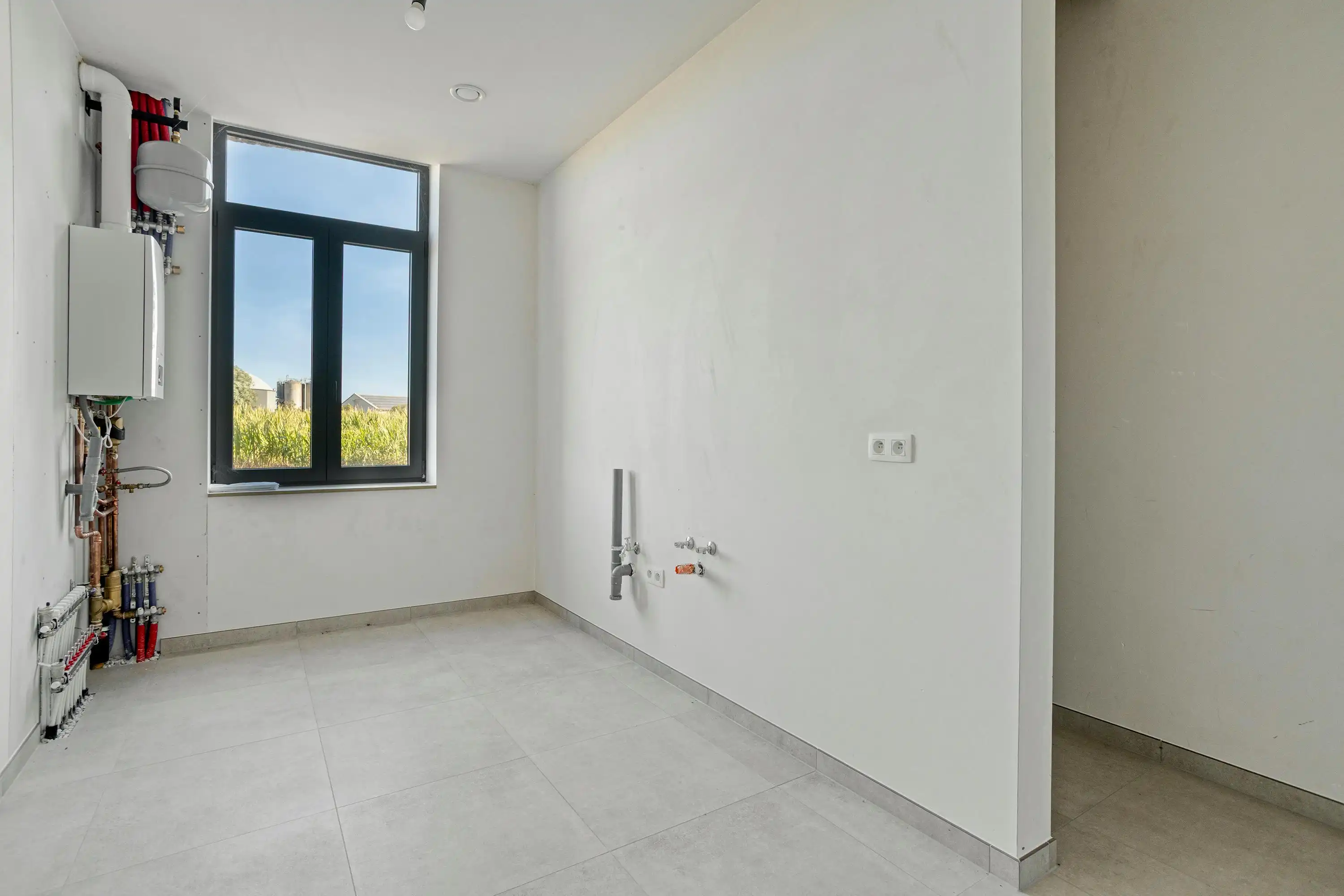 Alleenstaand huis te koop in Vleteren met weide en bijgebouw foto 20