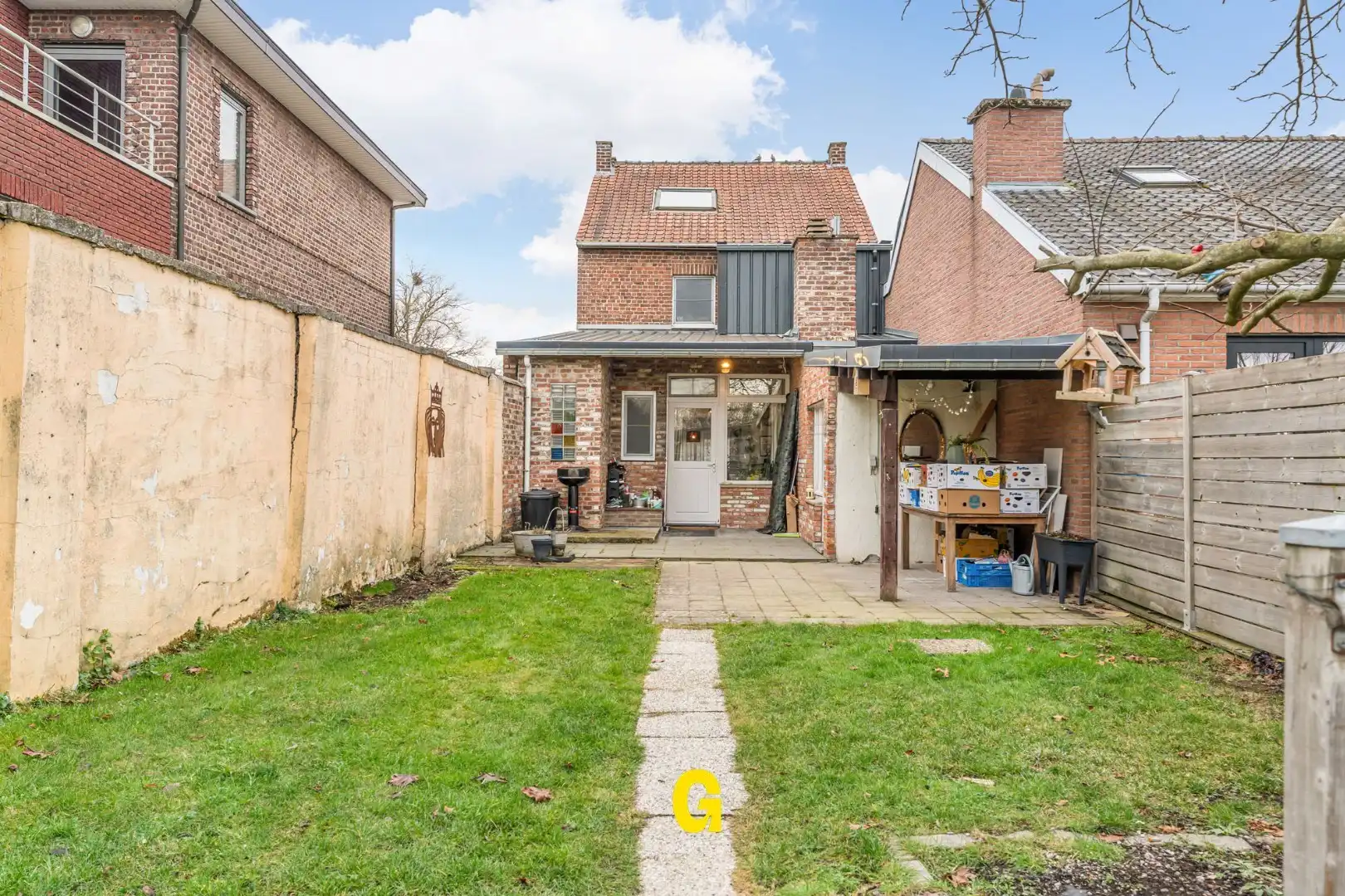Leuke rijwoning met karakter, 3 slaapkamers, uitbreidingsmogelijkheden op zolder en gezellig tuintje met carport bereikbaar langs achter. foto 26
