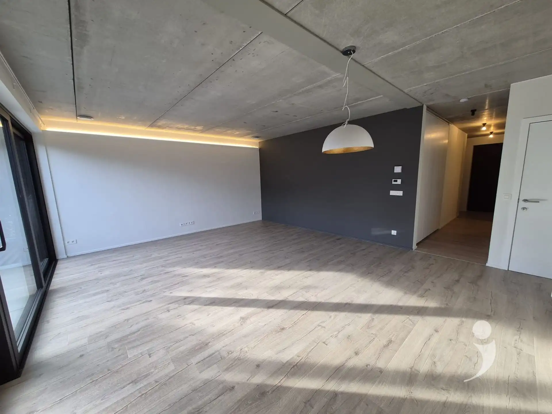 ééngezinswoning in een rustige wijk foto 3