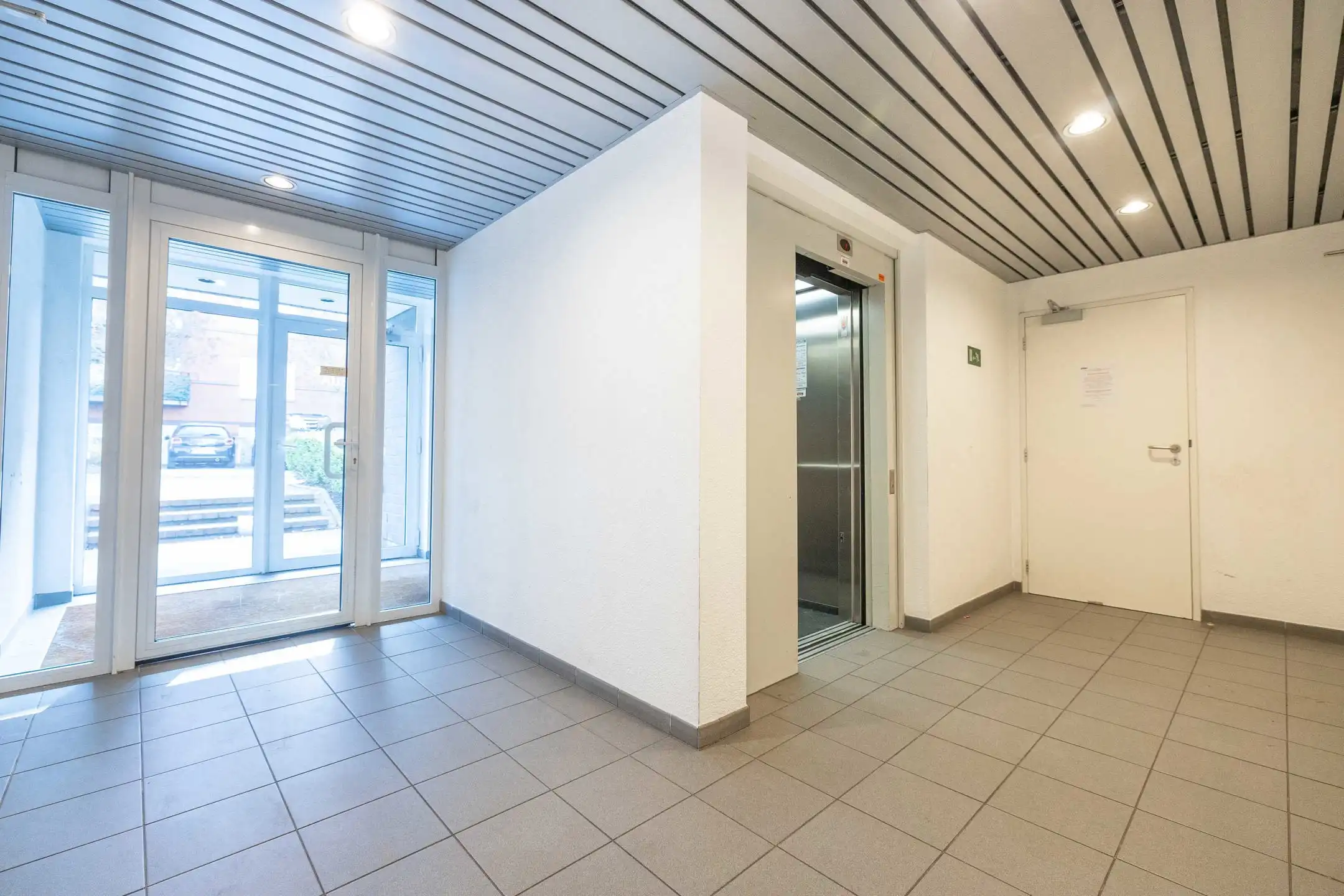 Jette: 1-slaapkamerappartement + verplichte parking foto 14