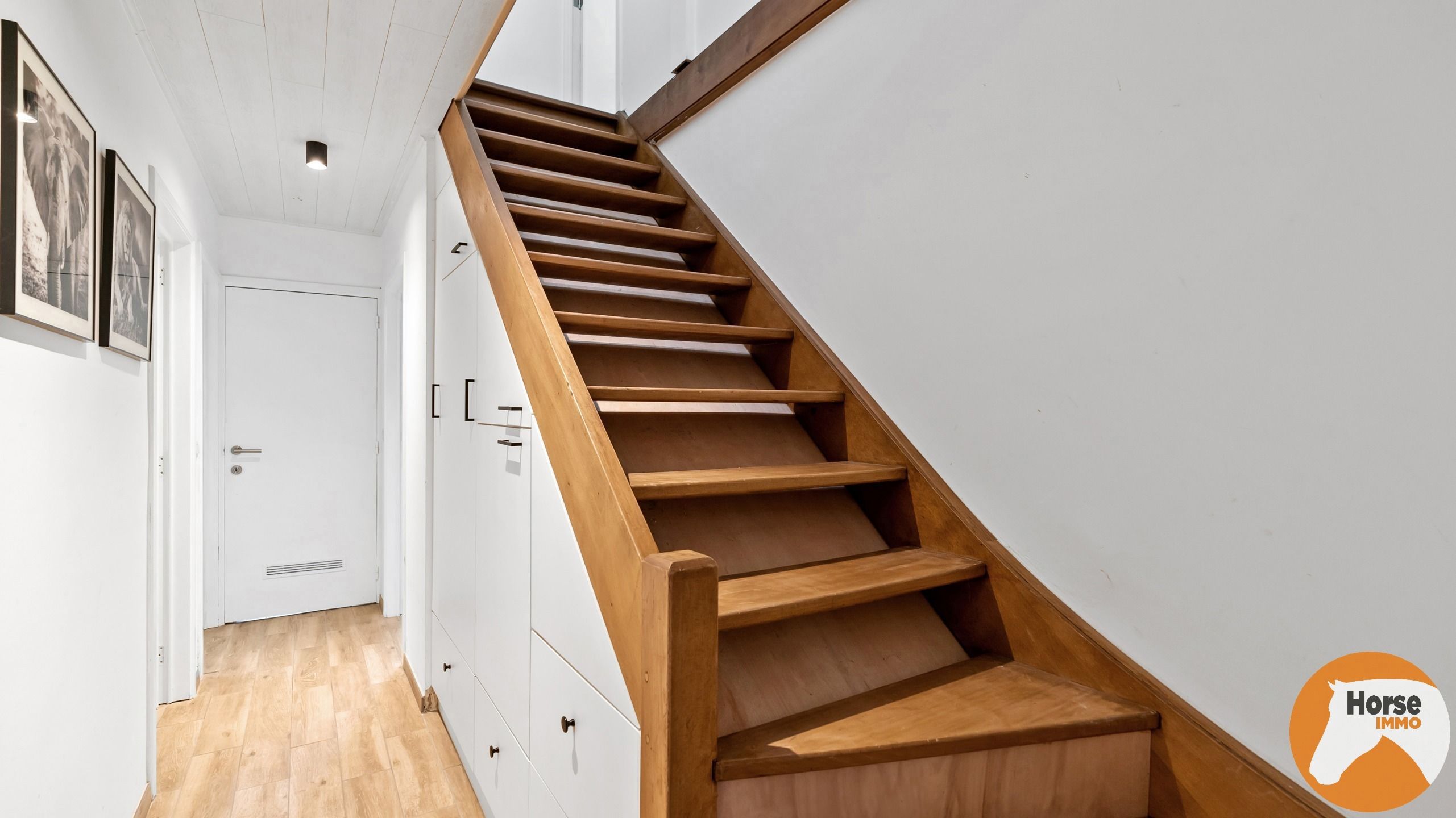 BILZEN-HOESELT - Gerenoveerde woning met paardenstal foto 18