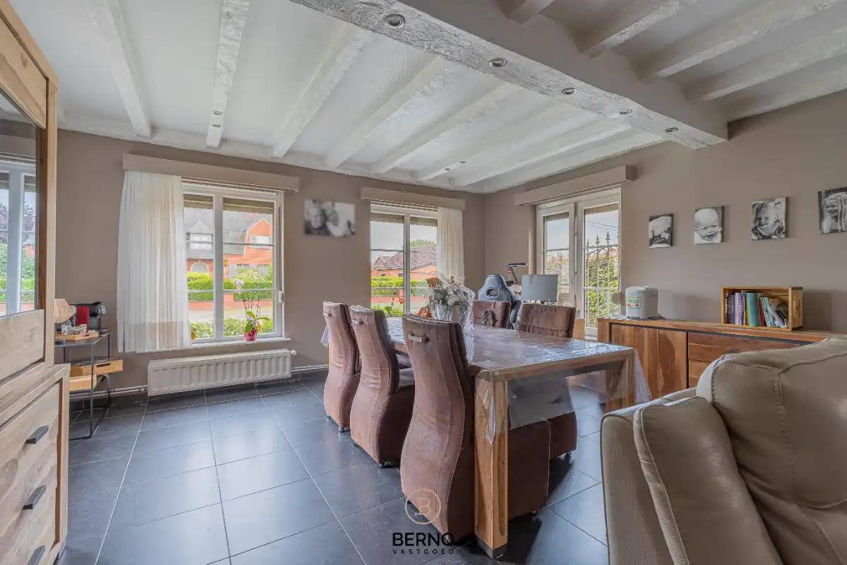 Gezellige laagbouwwoning met tal van mogelijkheden in het hart van Opstal foto 3