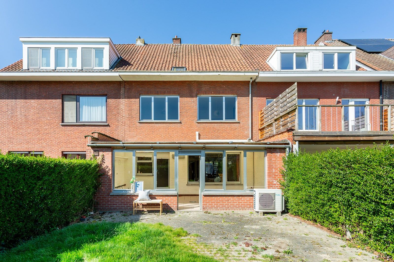 Ruime en rustig gelegen woning met tuin foto 9