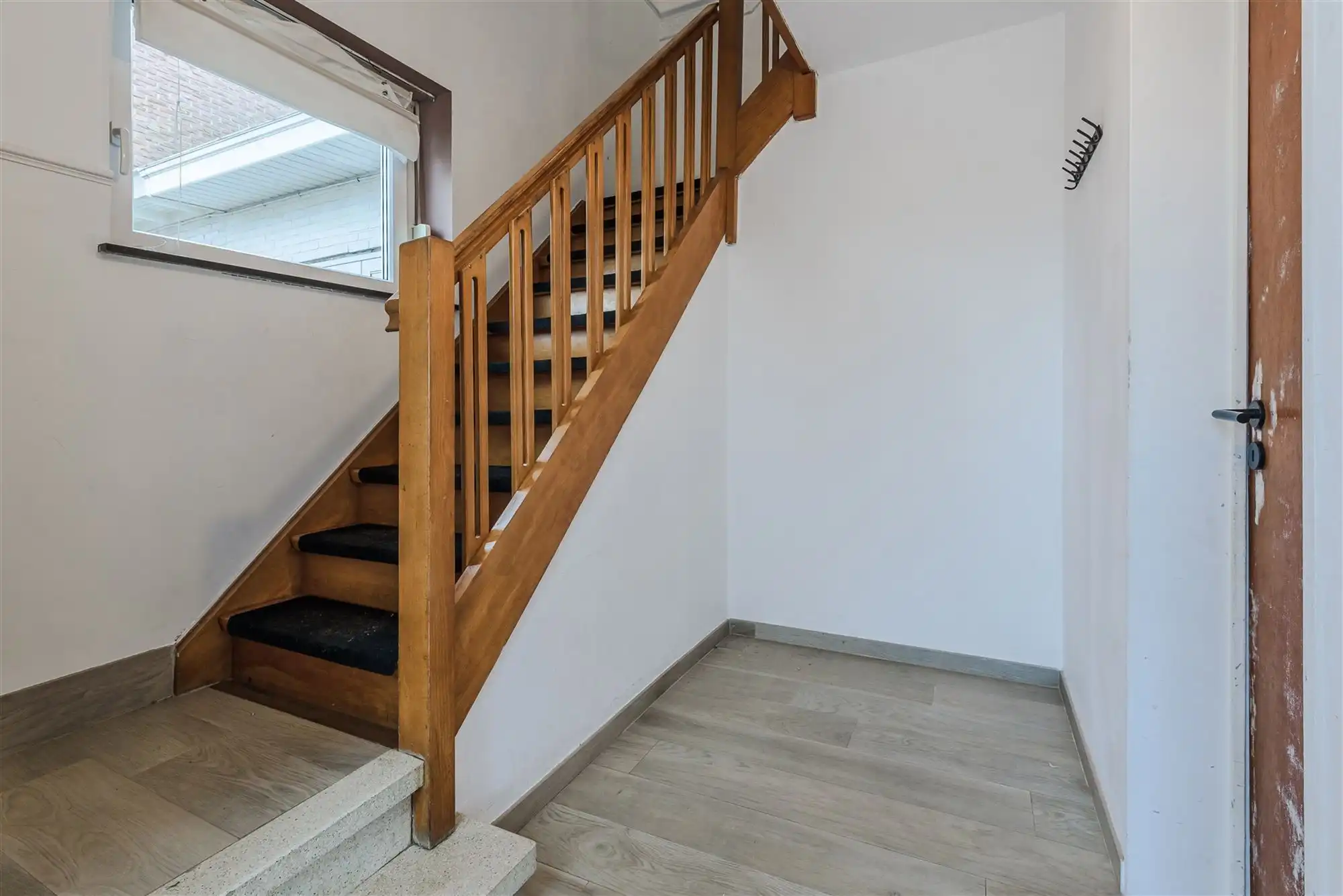 woning met 4 à 5 slaapkamers, leuke tuin en garage met oprit foto 18