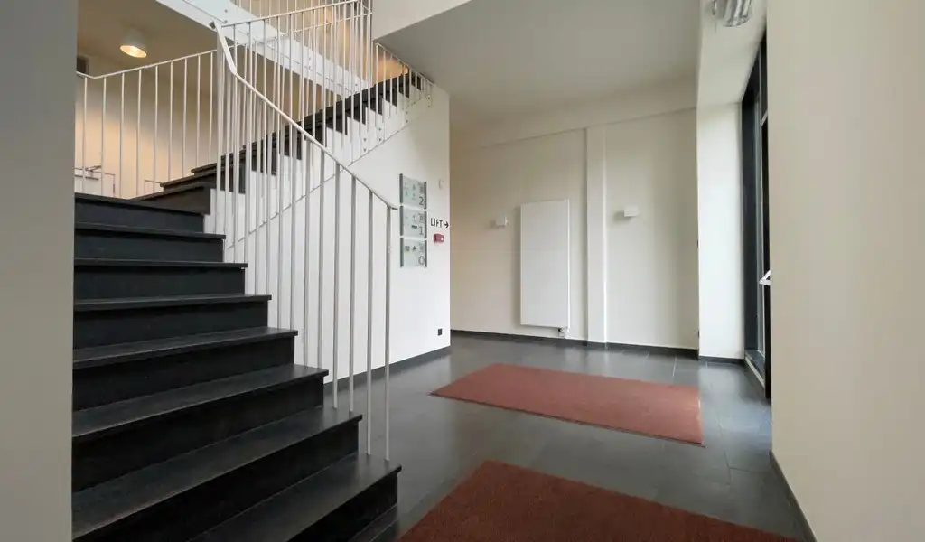 Stijlvol ingerichte kantoren te huur in Sint-Denijs-Westrem foto 2