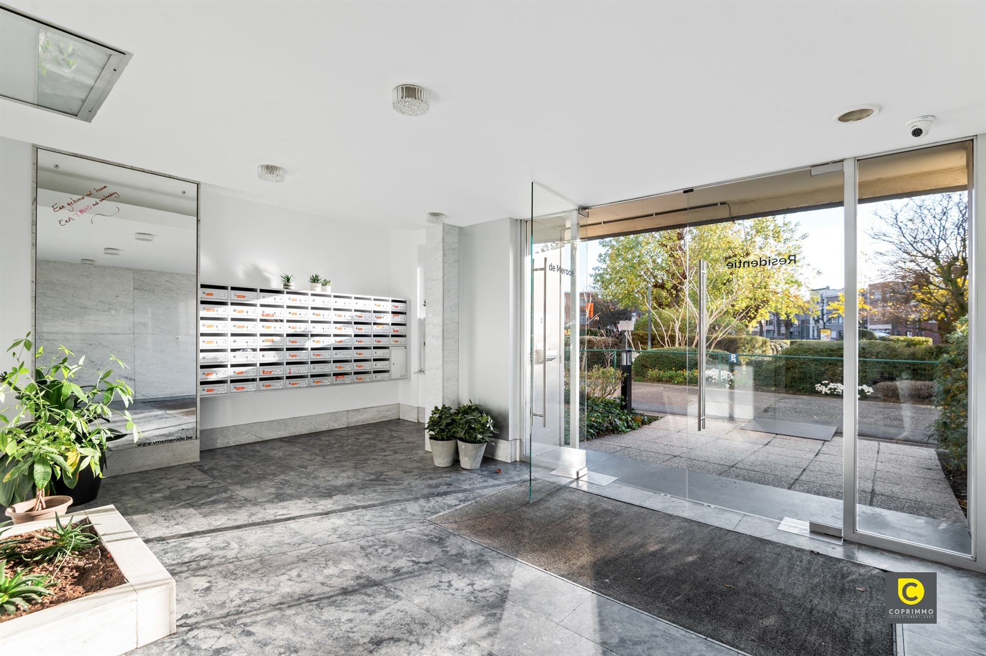 Prachtig 2 slaapkamer app foto 8