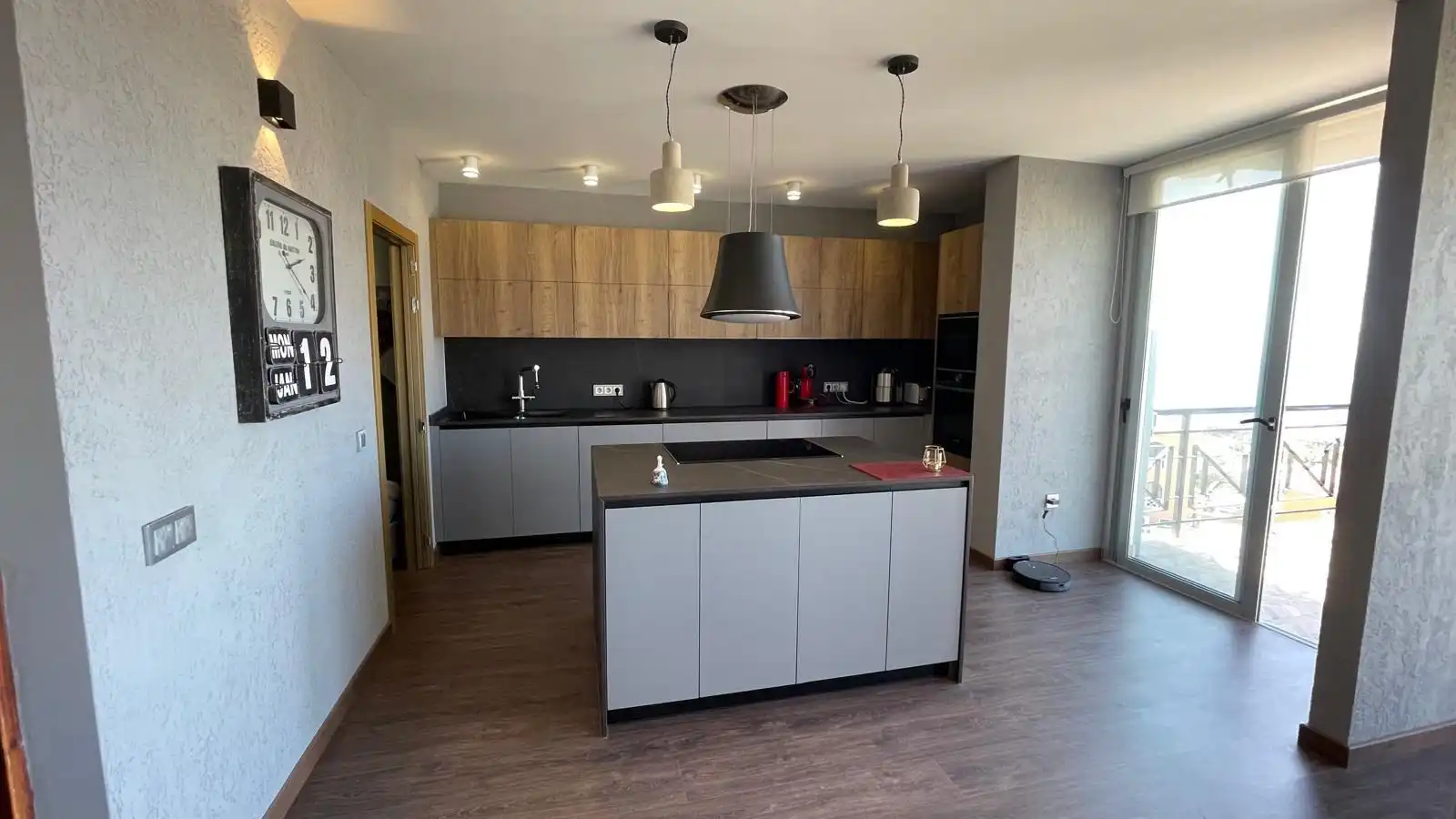 Uitzonderlijk ruime woning met uitzicht over de kustlijn   foto 3