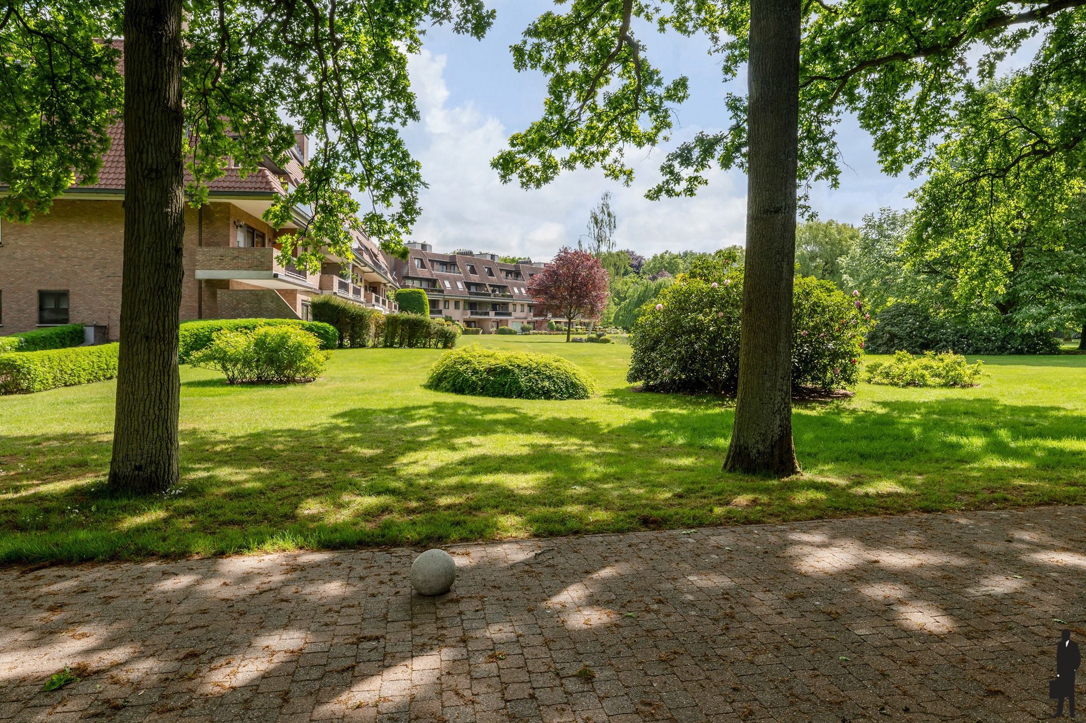 Mooi ruim appartement (ca. 162m²) in domein 'De List' residentie Conti met o.a. 2 slaapkamers, 2 badkamers, inclusief ondergrondse parkeerplaats.  foto 22