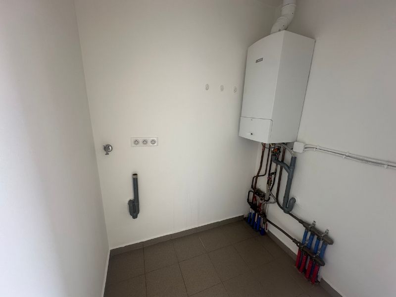 🏡 Te huur in Kaprijke – 2-slaapkamer appartement met terras en garage 🚗☀️ foto 8