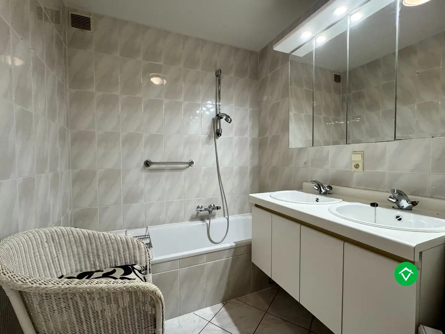 Gelijkvloers appartement met 2 slaapkamers in hartje Koekelare foto 16