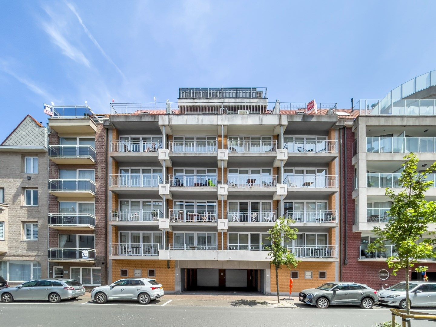 Zeer mooi gerenoveerd appartement met zonnig terras vlakbij de Lippenslaan en de zeedijk.  foto 13