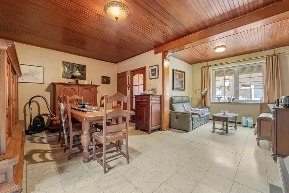 TE RENOVEREN STADSWONING IN SINT-TRUIDEN foto 6